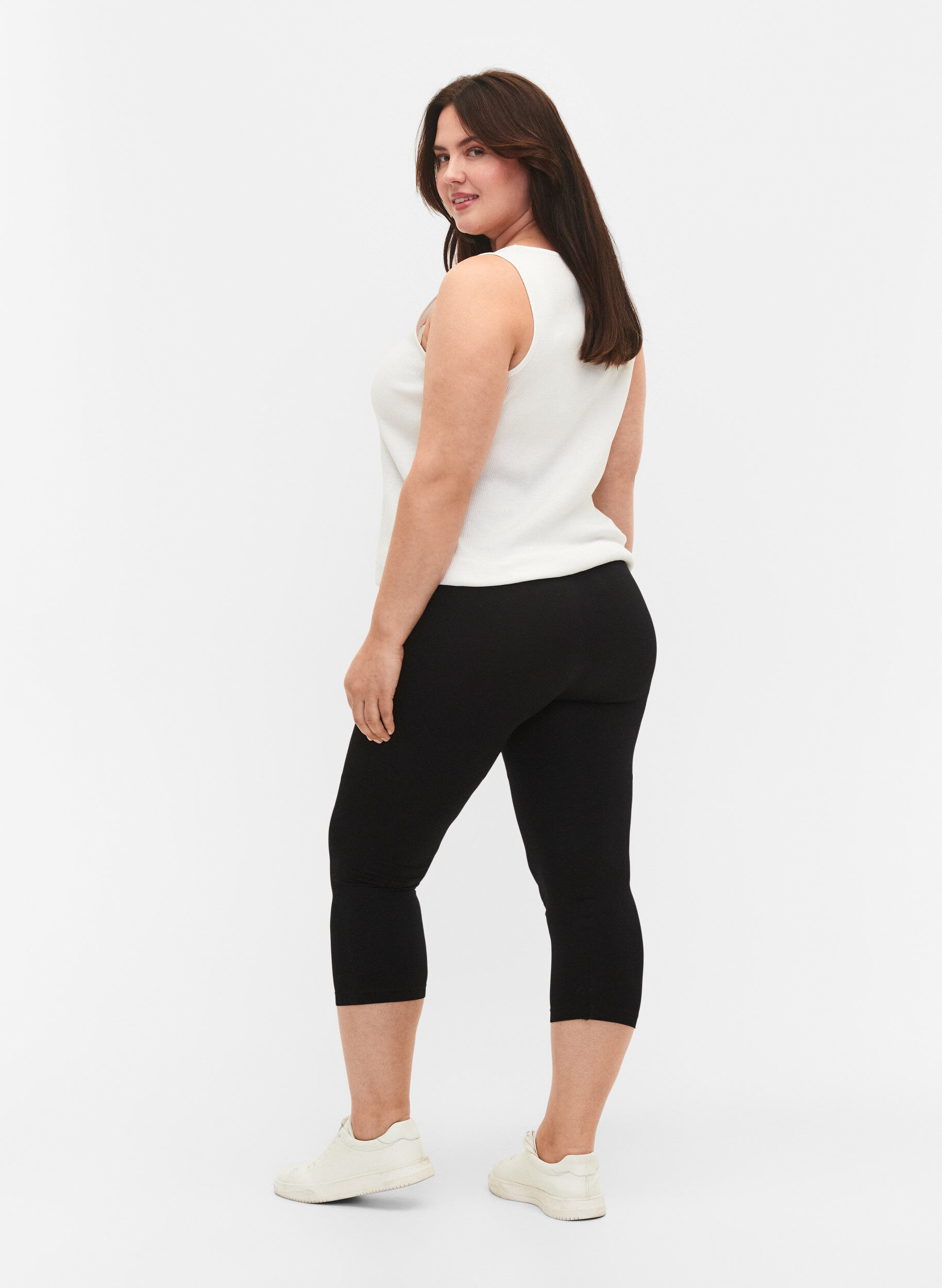 ZizziSeamless 3/4 Leggings, Schwarz, Model image number 2