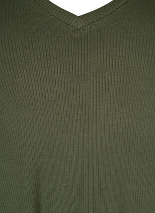 Geripptes T-Shirt aus Viskose mit V-Ausschnitt, Thyme, Packshot image number 2