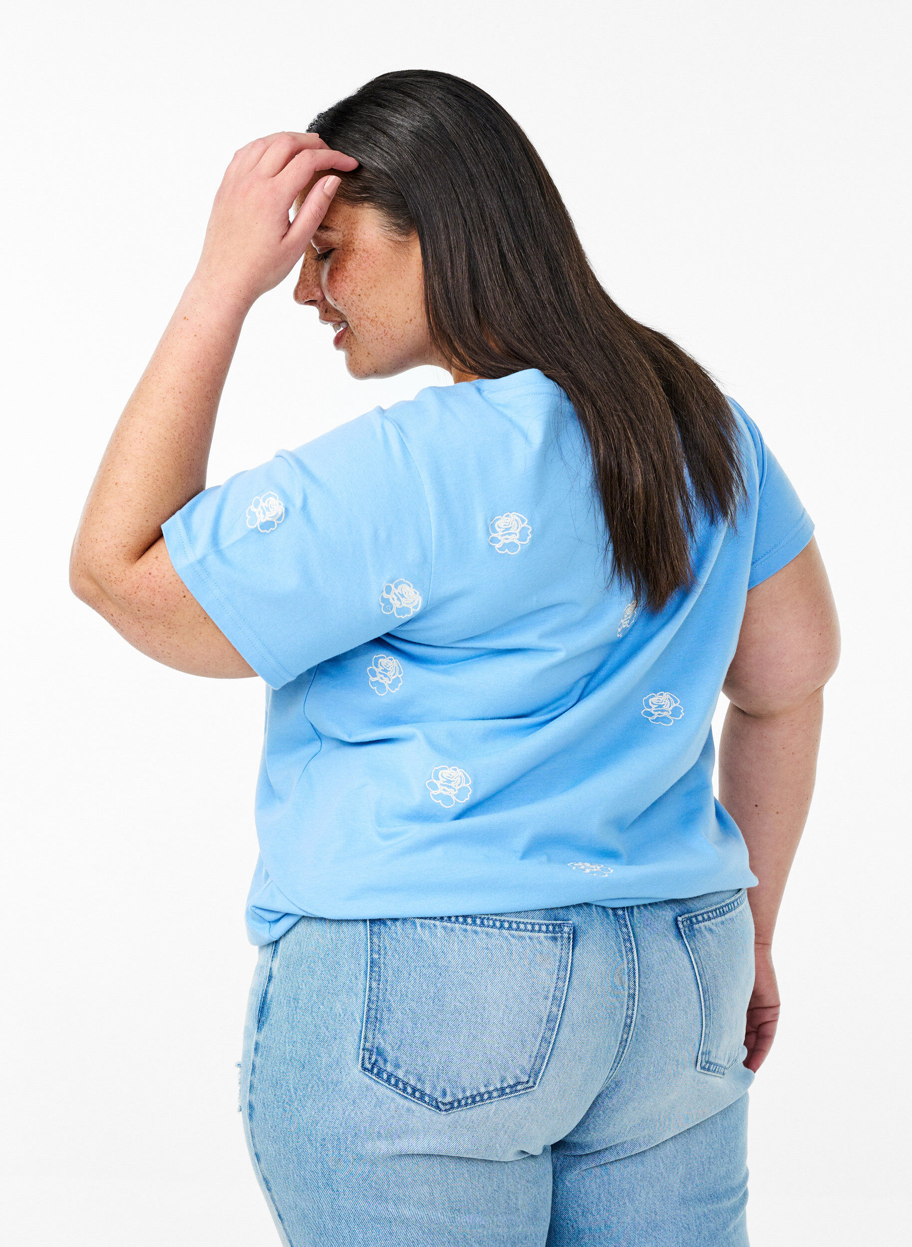 ZizziT-Shirt aus Bio-Baumwolle mit aufgestickten Motiven, Blau, Model image number 2