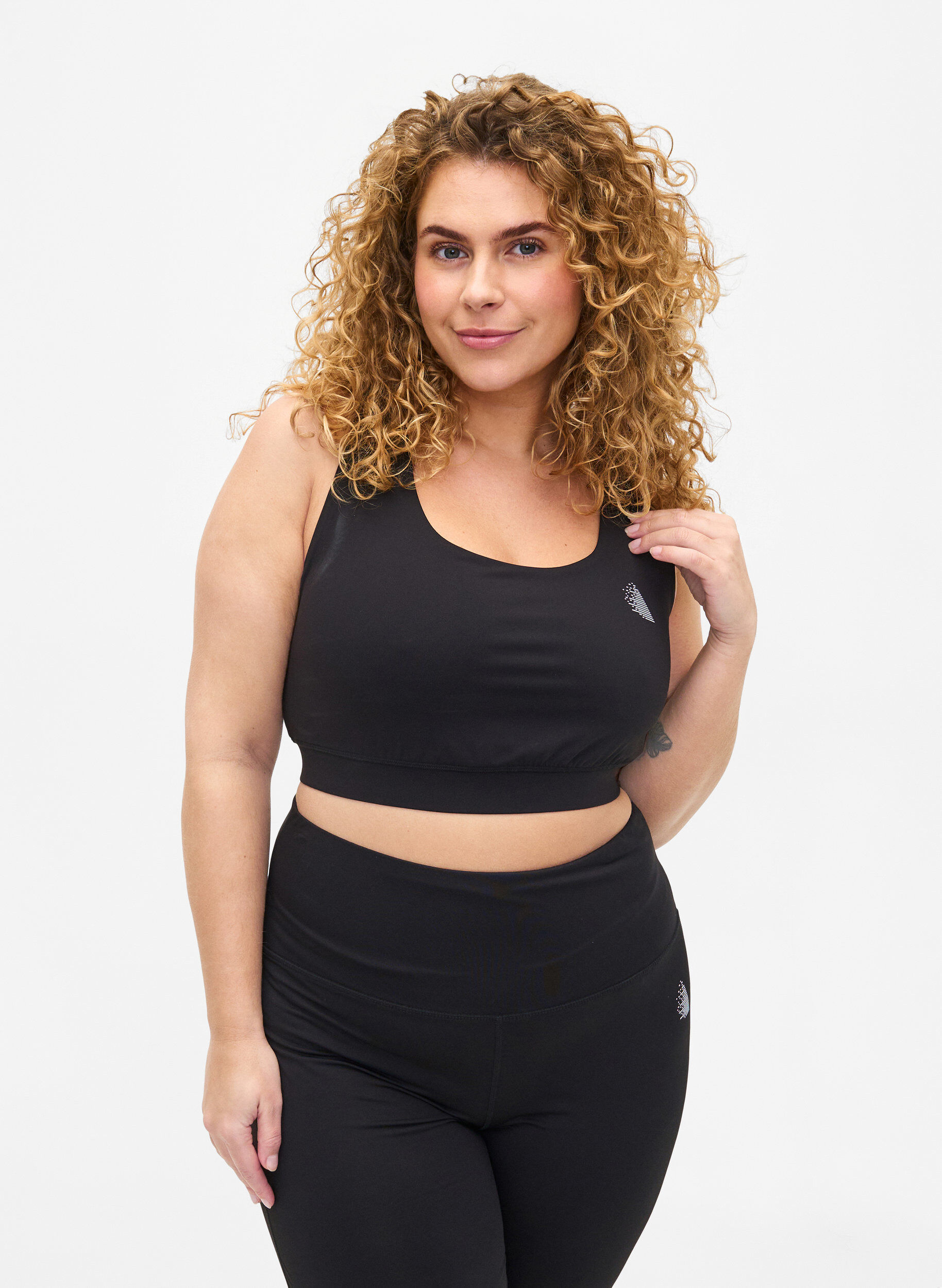 ZizziSport-BH mit Kreuzdetail am R&uuml;cken, Black, Model image number 0