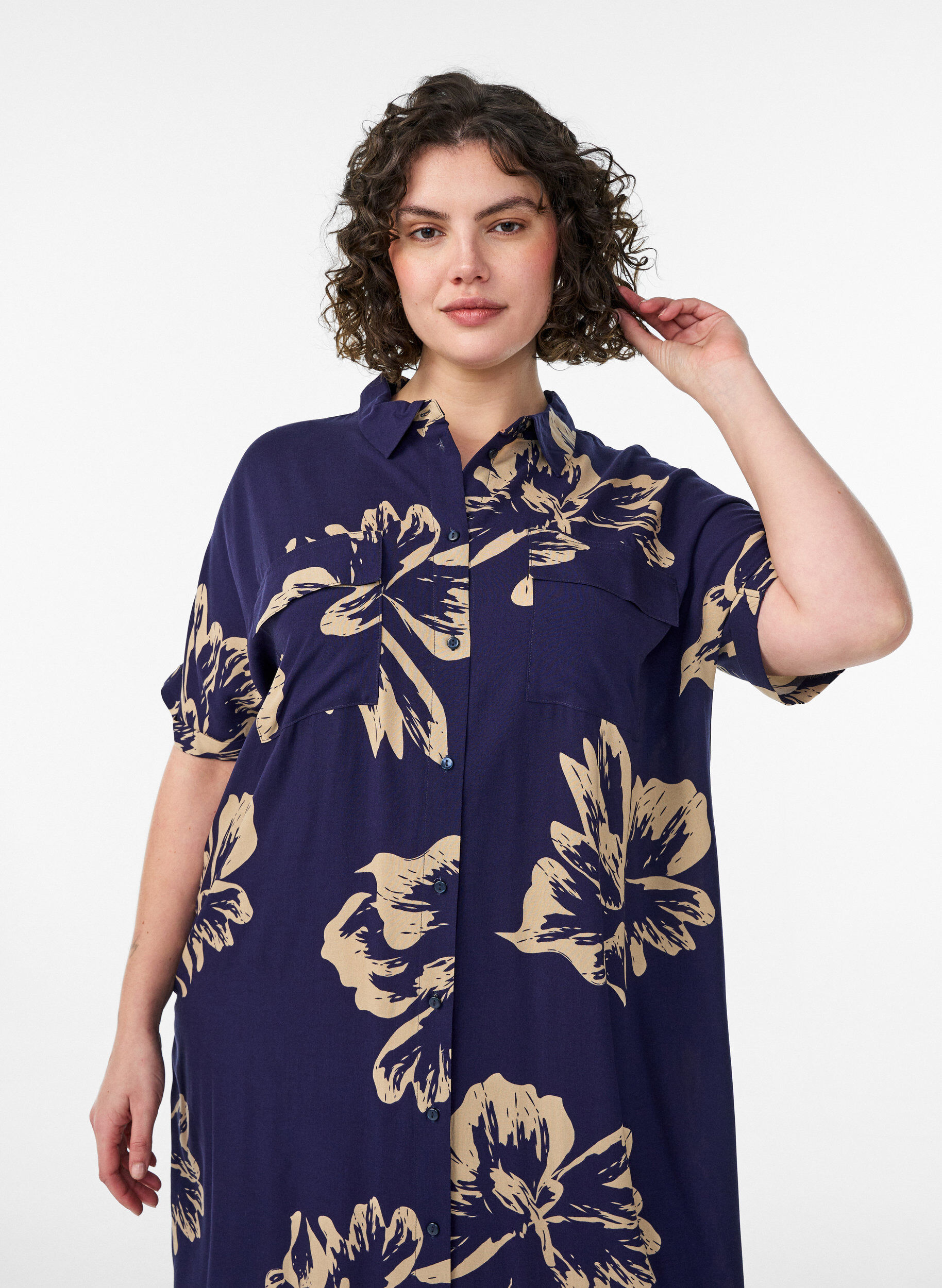 ZizziLanges Hemdkleid mit kurzen &Auml;rmeln, Blau, Model image number 2