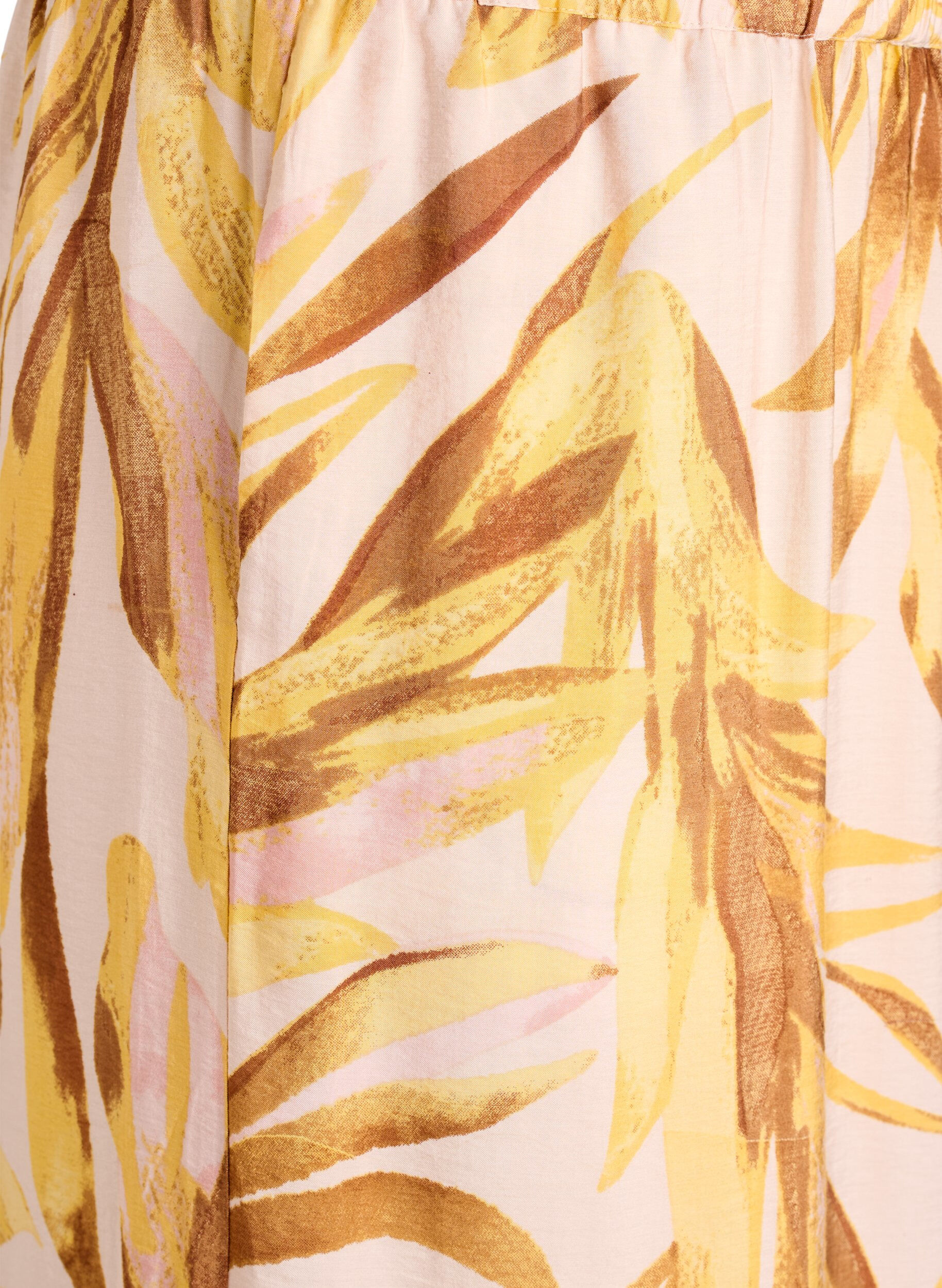 ZizziBluse aus Viskose mit Bl&auml;tterprint und R&uuml;schendetails, Gelb, Packshot image number 3