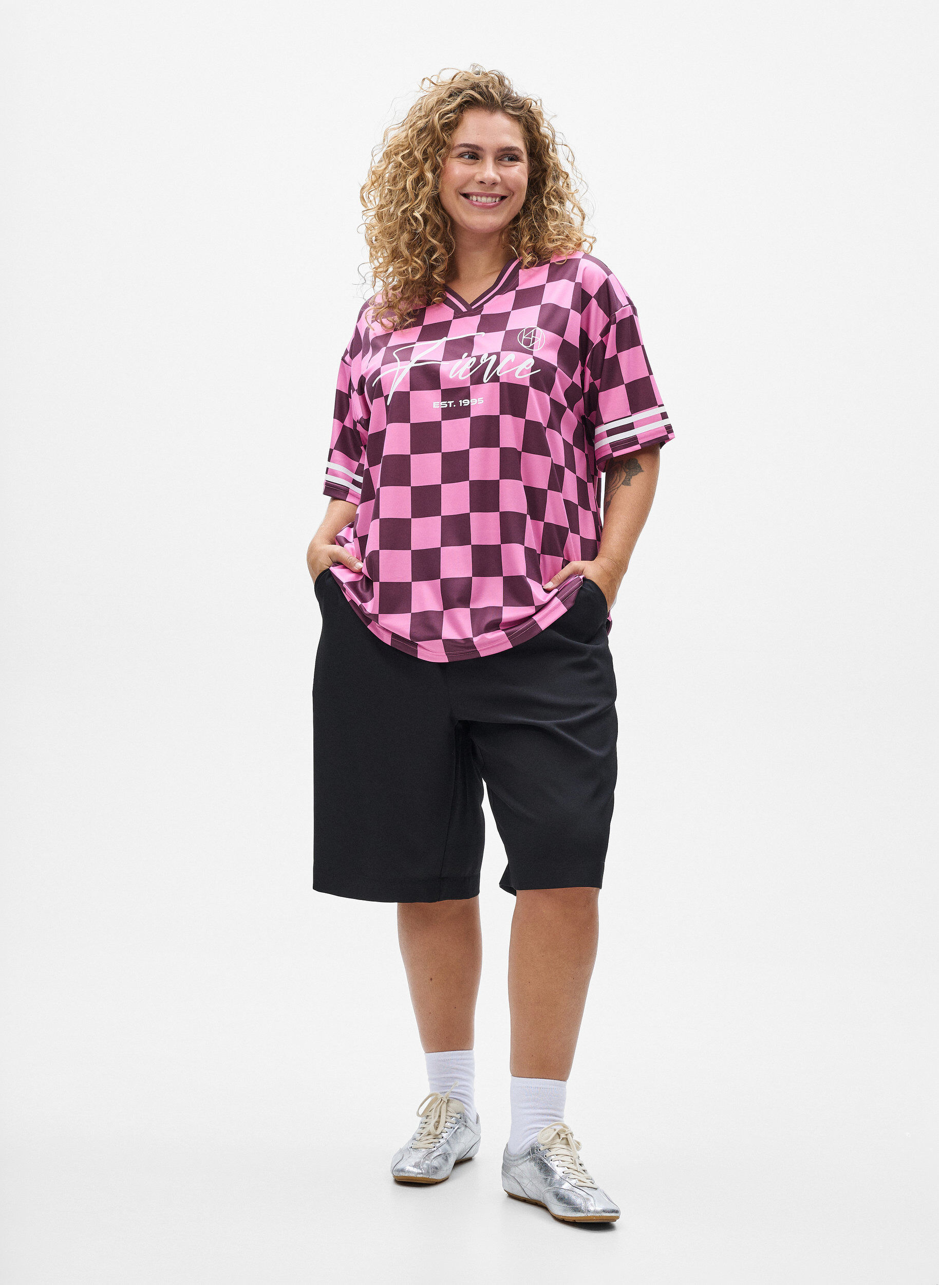 ZizziSportliches T-Shirt mit Karomuster und Textaufdruck, Rot, Model image number 1