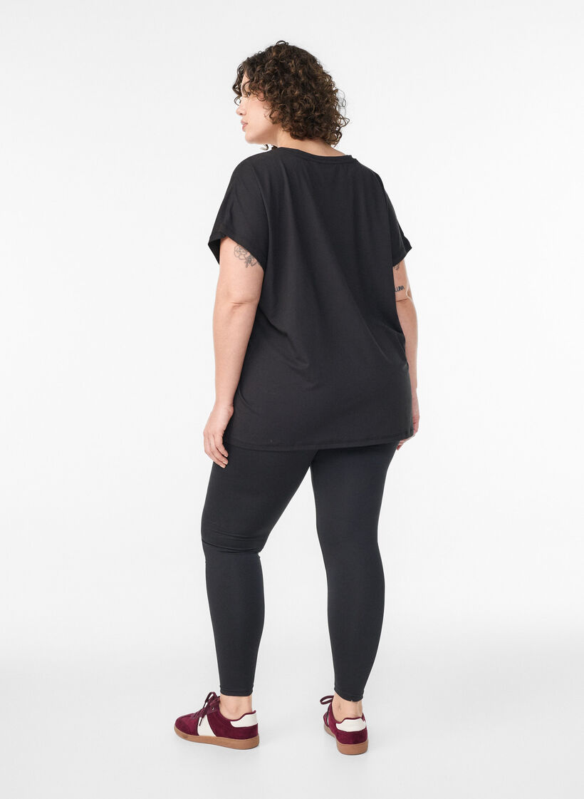 Gek&uuml;rzte Basic-Trainingsleggings, Schwarz, Model image number 2