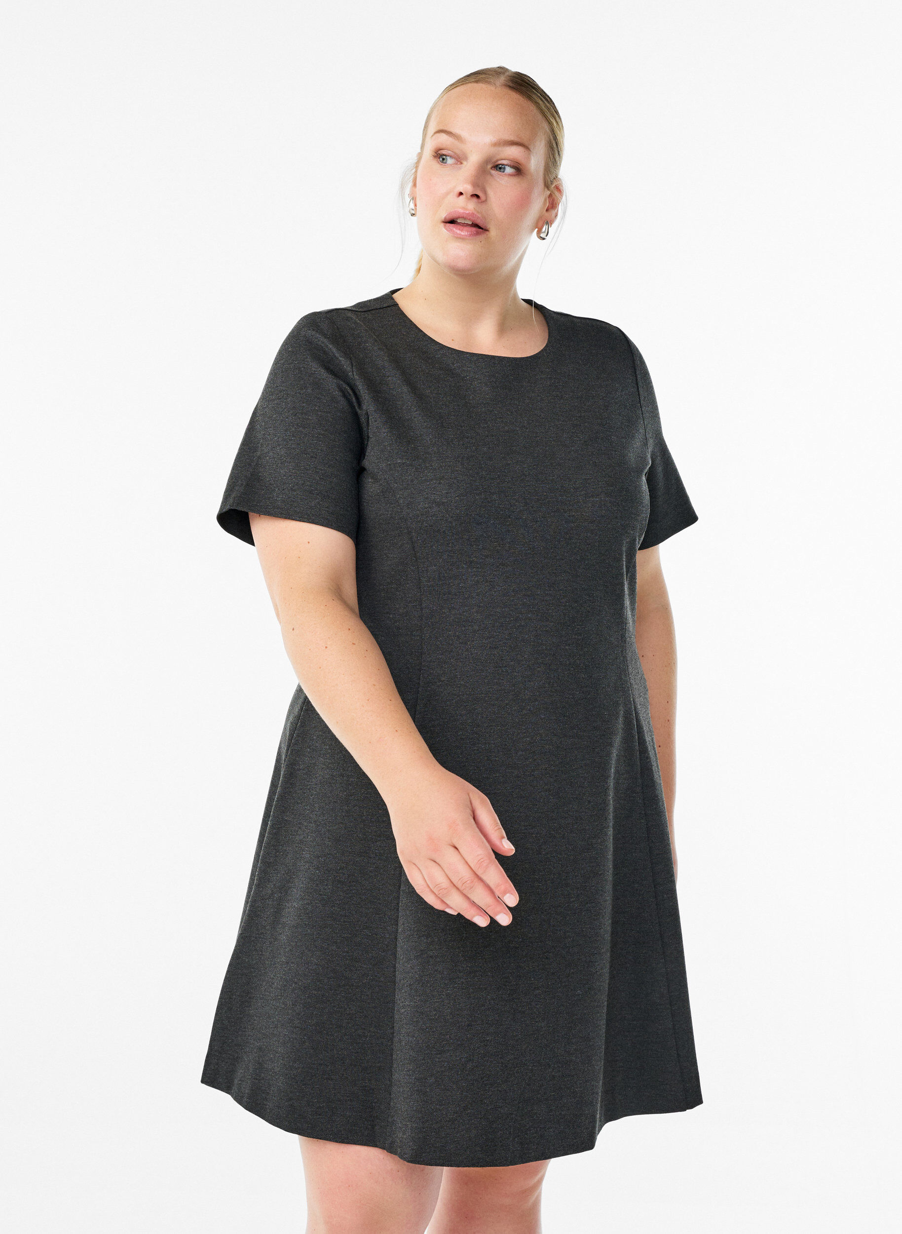 Kurzes A-Linien Kleid aus Jersey, Grau, Model