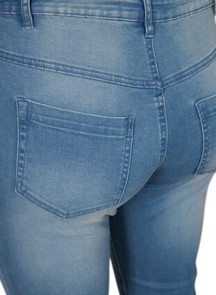 Hoch taillierte Amy Capri Jeans mit Super Slim Fit, Light blue denim, Packshot image number 3