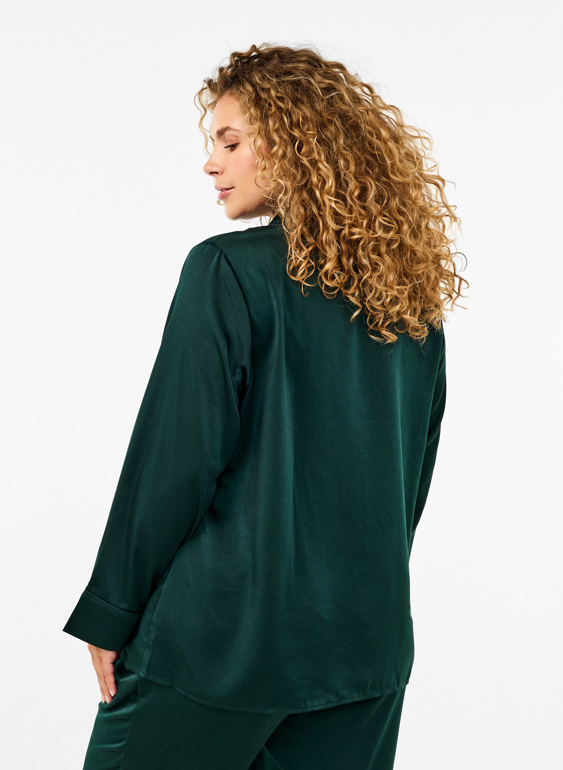 ZizziSatin-Nachthemd, Scarab, Model image number 1