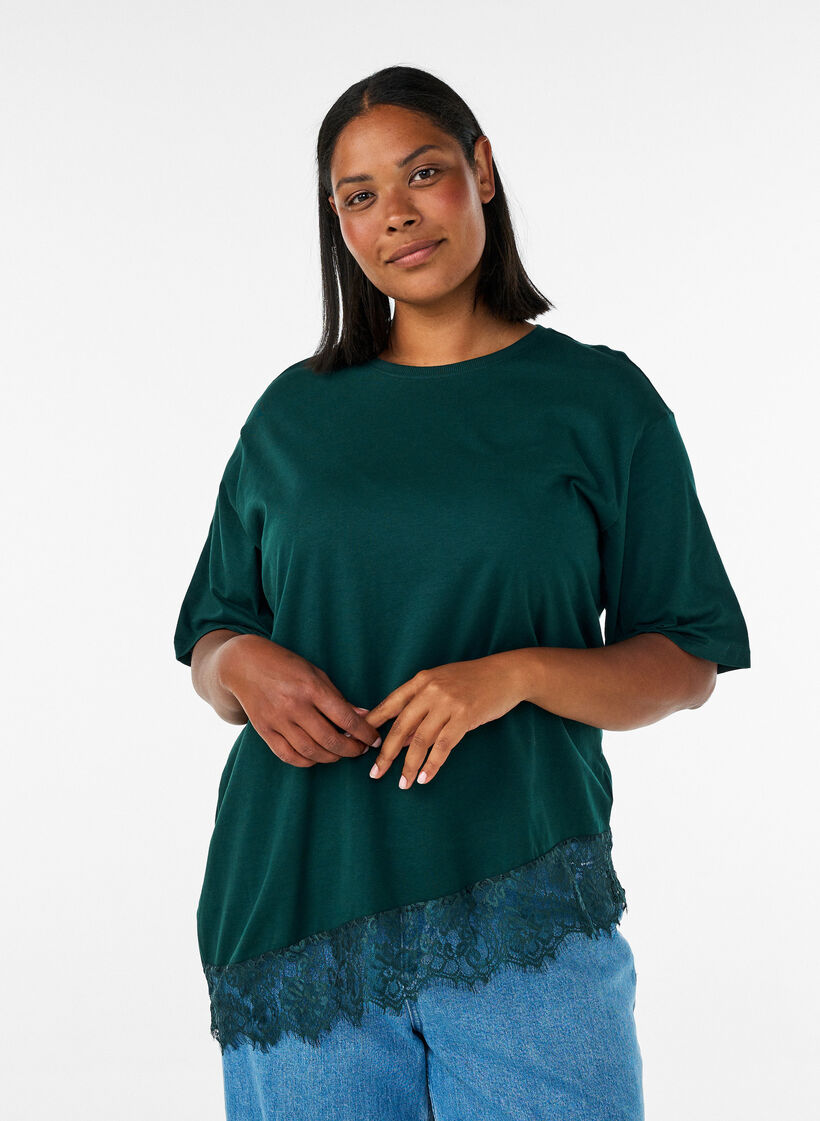 T-Shirt mit asymmetrischem Spitzensaum, Gr&uuml;n, Model image number 0