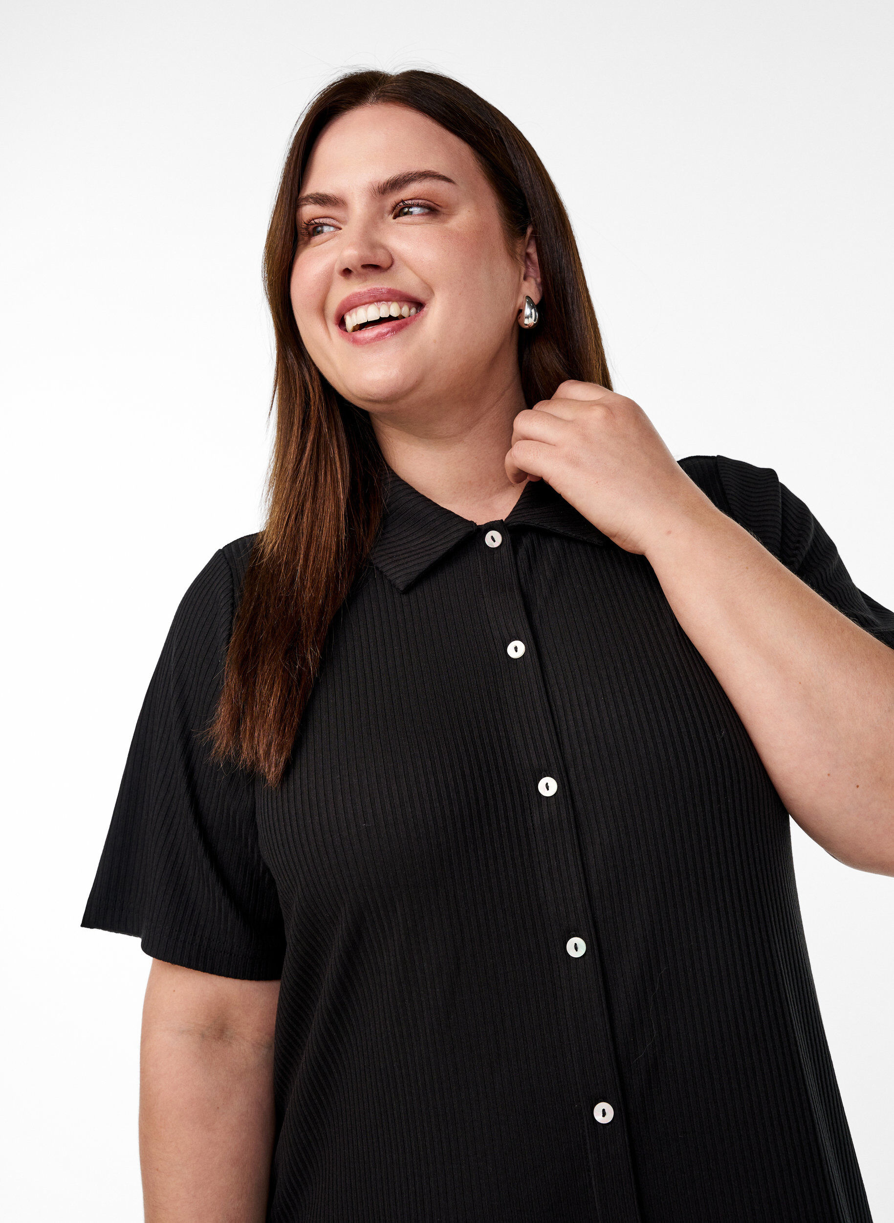 ZizziMaxikleid aus Jersey mit Kragen und kurzen &Auml;rmeln, Schwarz, Model image number 2