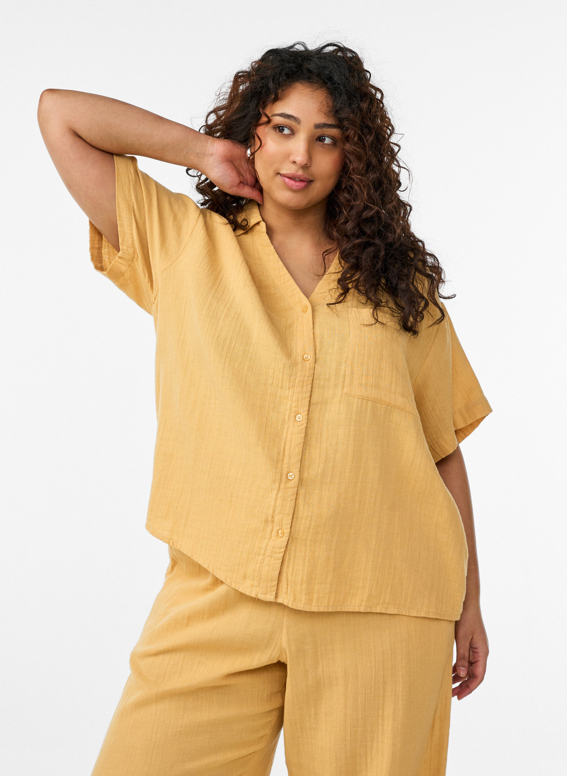 ZizziBluse aus Baumwoll-Musselin mit kurzen &Auml;rmeln, Gelb, Model image number 0