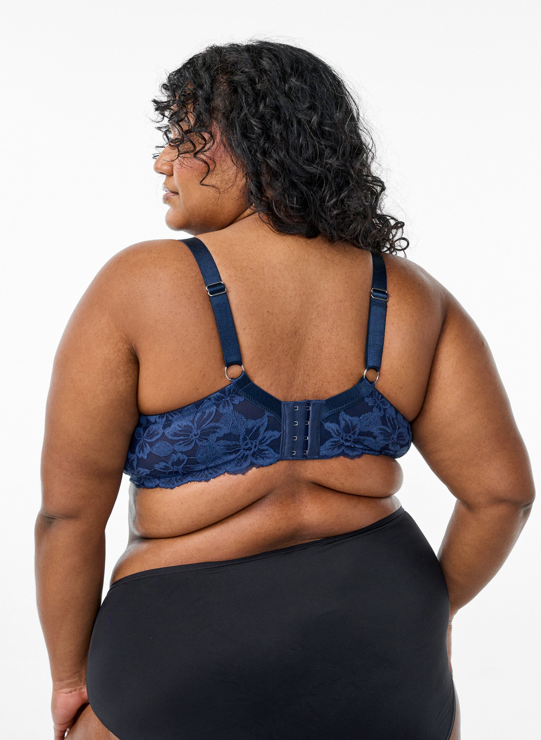 ZizziBH mit Spitze und geformten Cups, Blau, Model image number 2