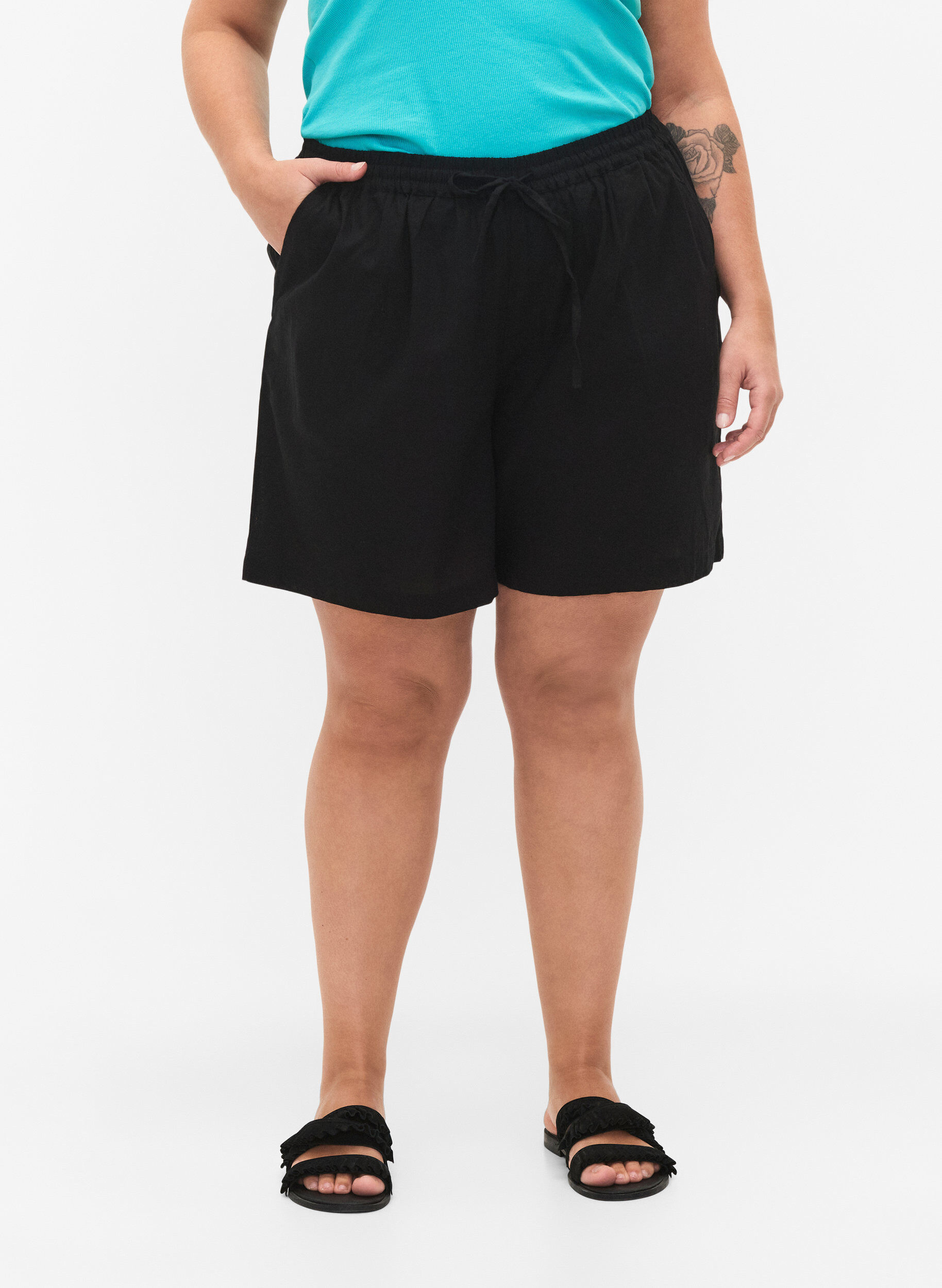 ZizziLockere Shorts aus einer Baumwollmischung mit Leinen, Black, Model image number 2