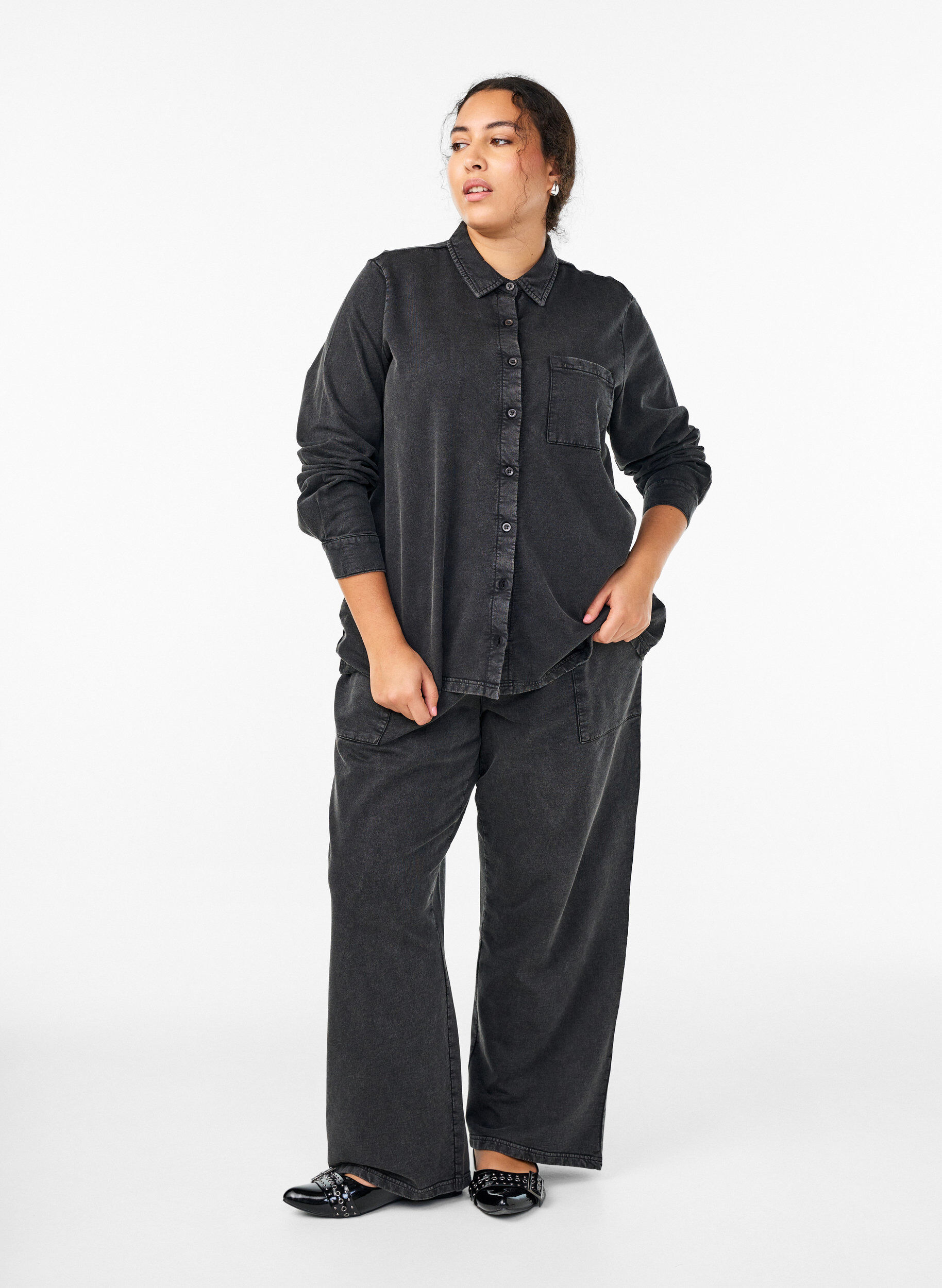 ZizziShirt aus Sweatstoff mit Washed-Effekt, Grau, Model image number 1