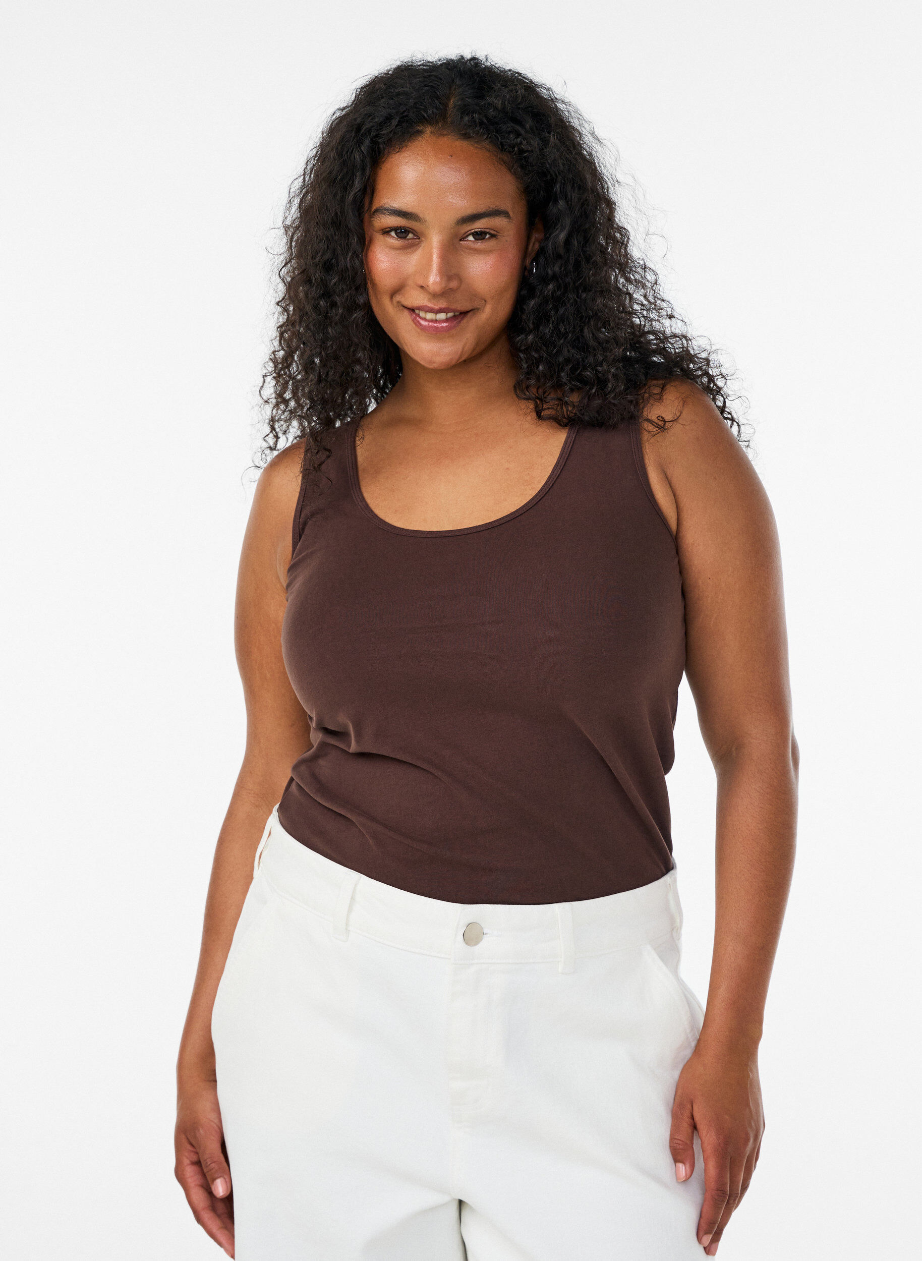 ZizziEinfarbiges Basic Top aus Baumwolle, Braun, Model image number 0