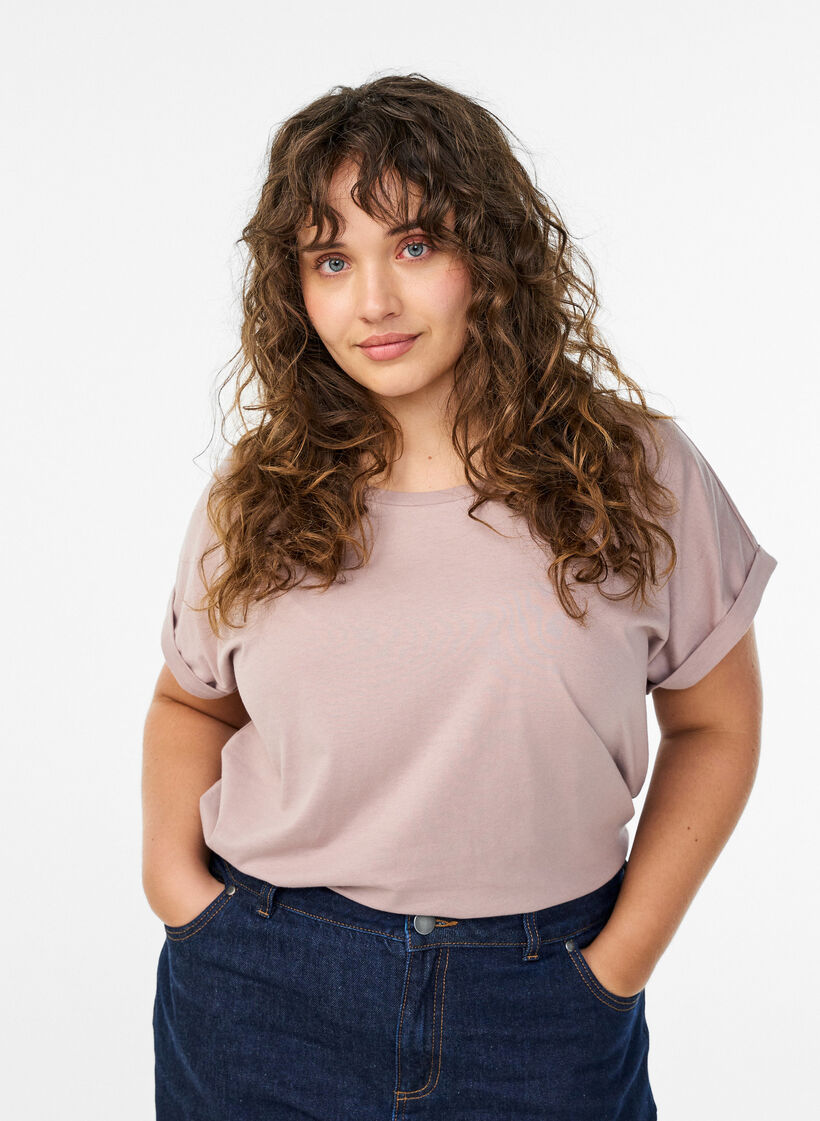 Kurz&auml;rmeliges T-Shirt aus einer Baumwollmischung, Rot, Model image number 0