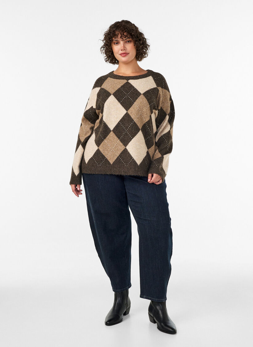 Stricktop mit Argyle-Muster und Strasssteinen, Braun, Model image number 1