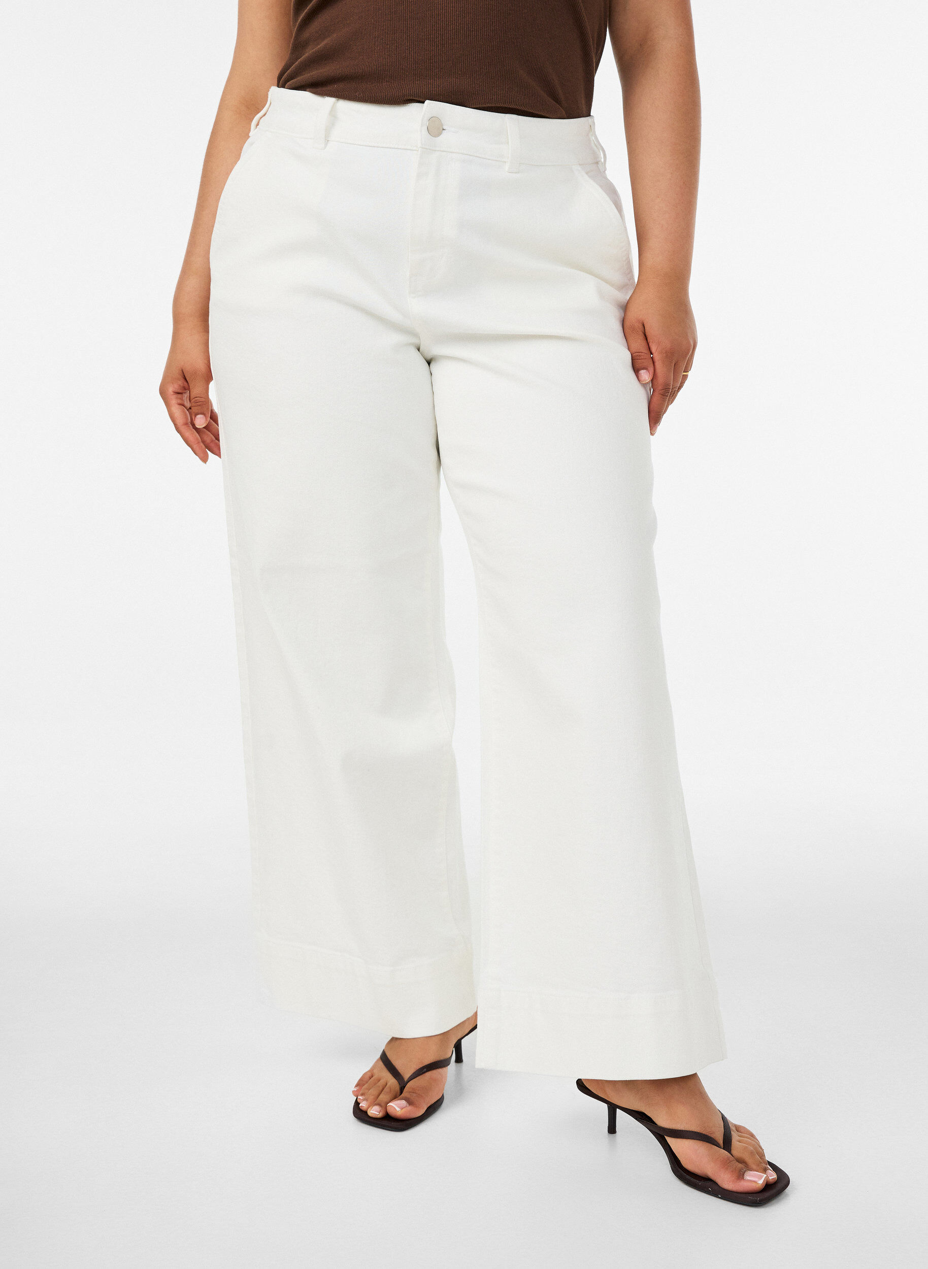 ZizziMyra Jeans mit hoher Taille und weiter Passform, Wei&szlig;, Model image number 2