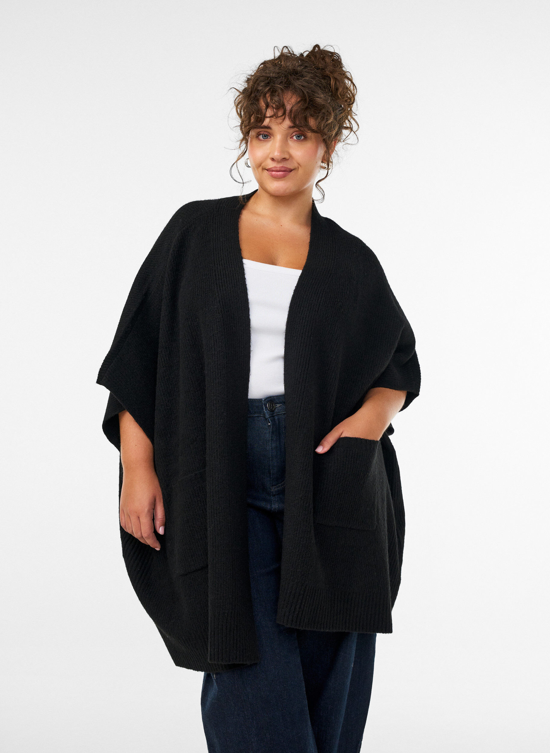 ZizziStrickjacke mit offener Front und weiten &Auml;rmeln, Schwarz, Model image number 0