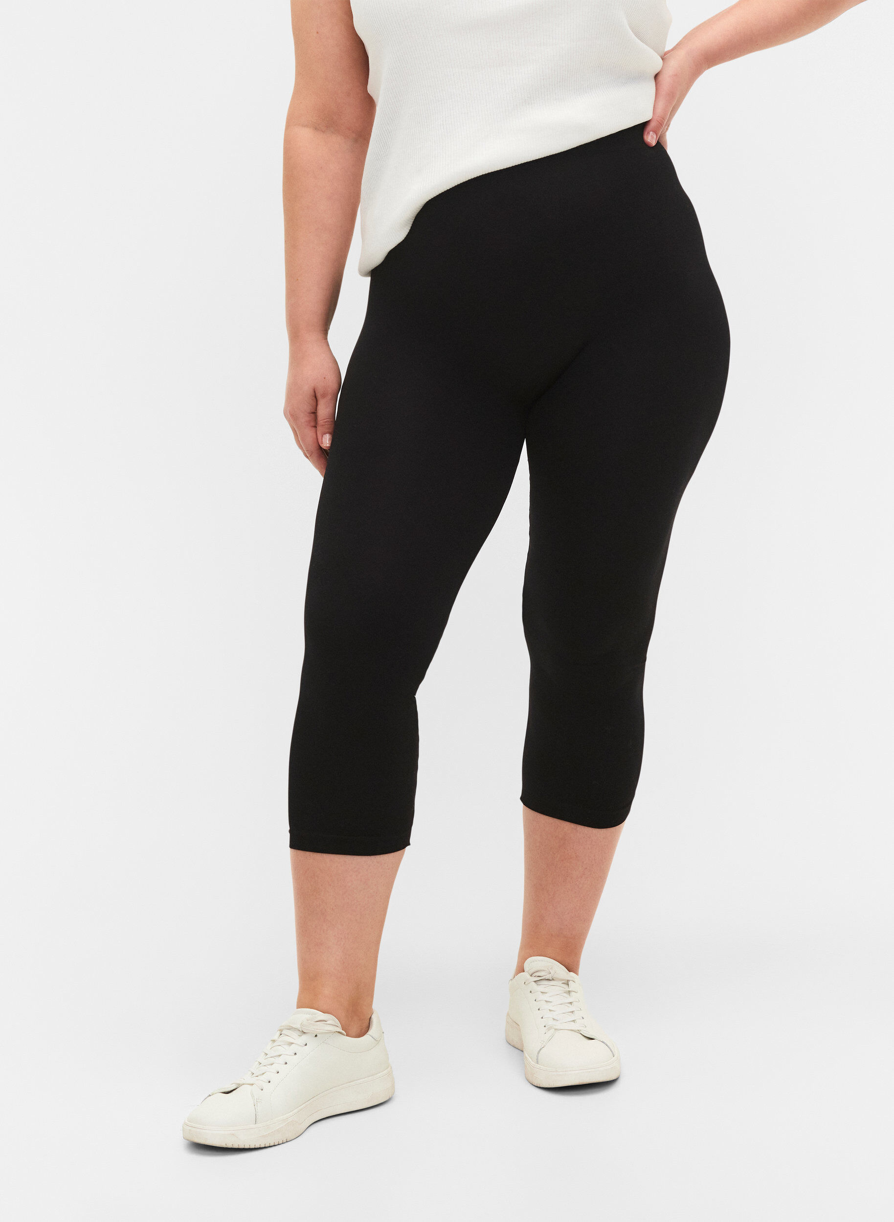 Seamless 3/4 Leggings, Schwarz, Model