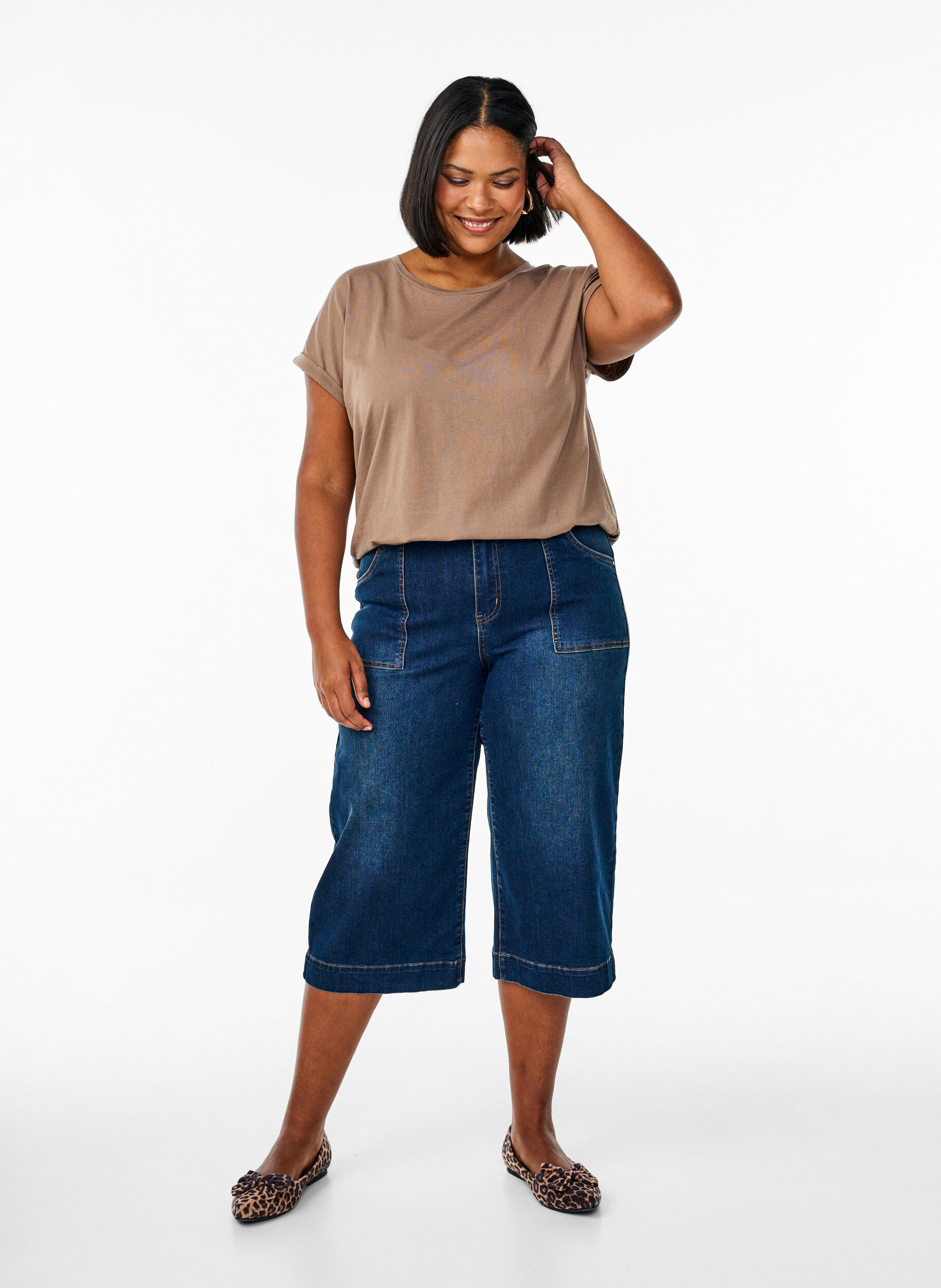 ZizziKurz&auml;rmliges T-Shirt aus einer Baumwollmischung, Braun, Model image number 1