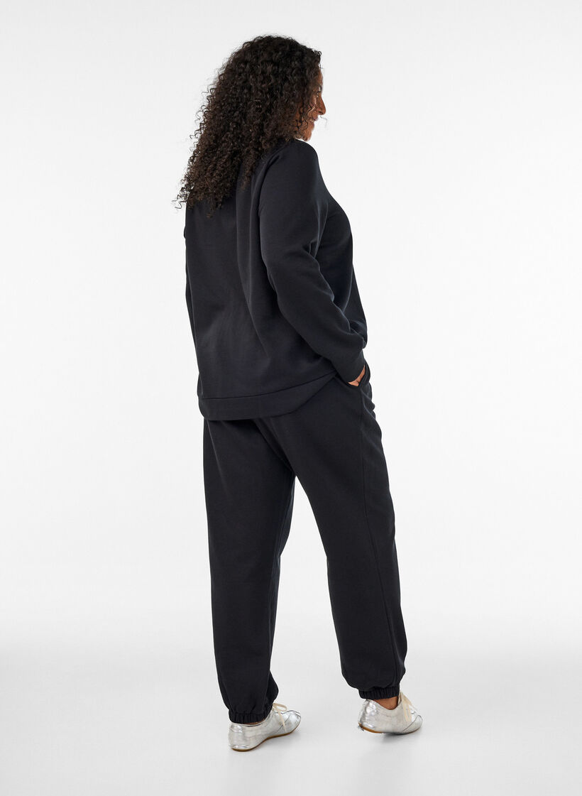 Hoch taillierte Sweatpants mit Kordelzug, Schwarz, Model image number 1