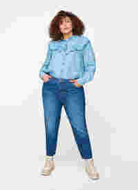 Cropped Mom Fit Mille Jeans mit lockerer Passform, Blue Denim 5, Model