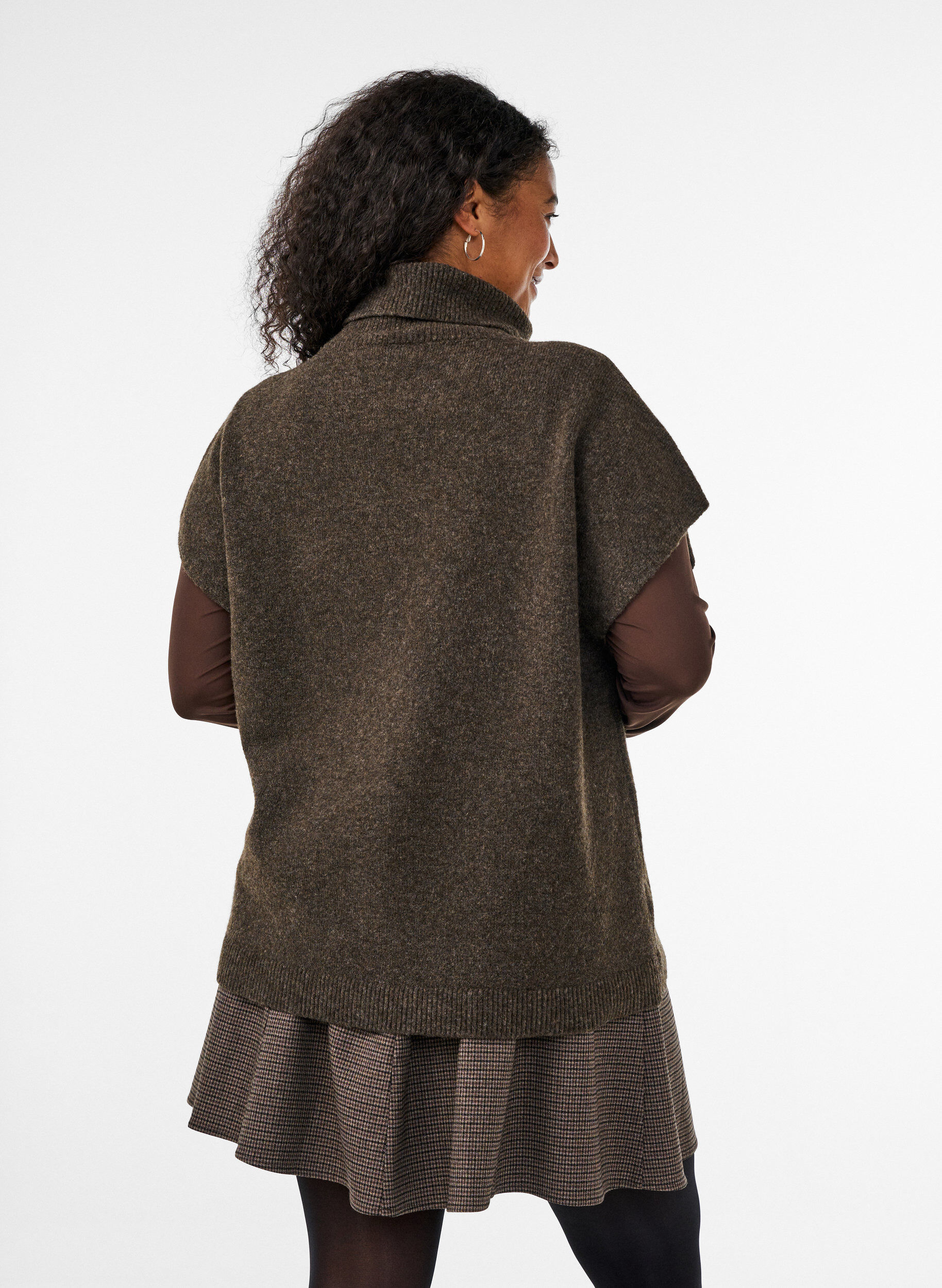 ZizziStrickweste mit Rollkragen, Braun, Model image number 2