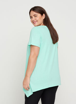 Kurzarm T-Shirt aus Baumwolle mit A-Linie, Cabbage DARLIN, Model image number 1