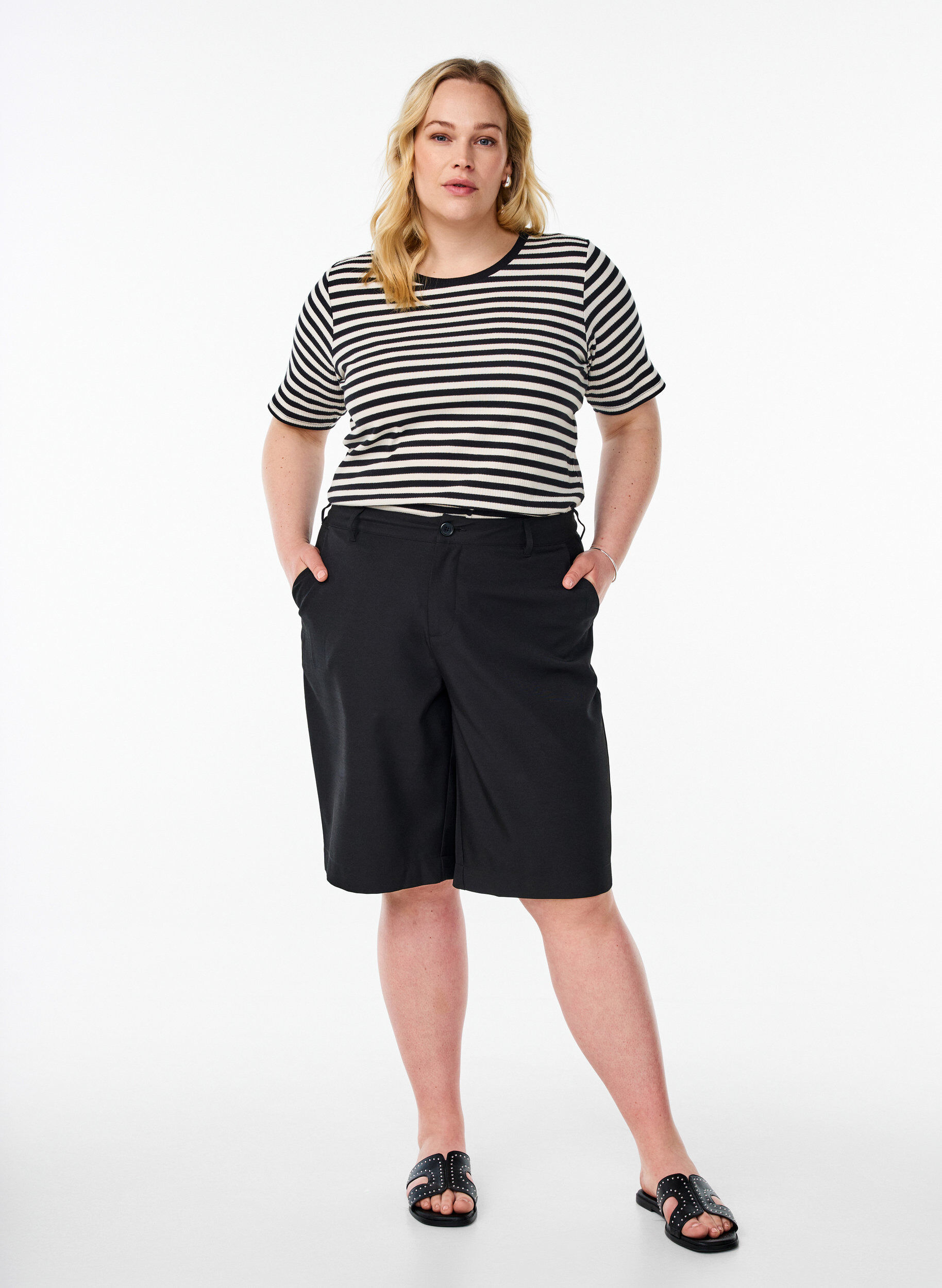 ZizziGestreiftes T-Shirt mit gerippter Struktur, Schwarz, Model image number 1