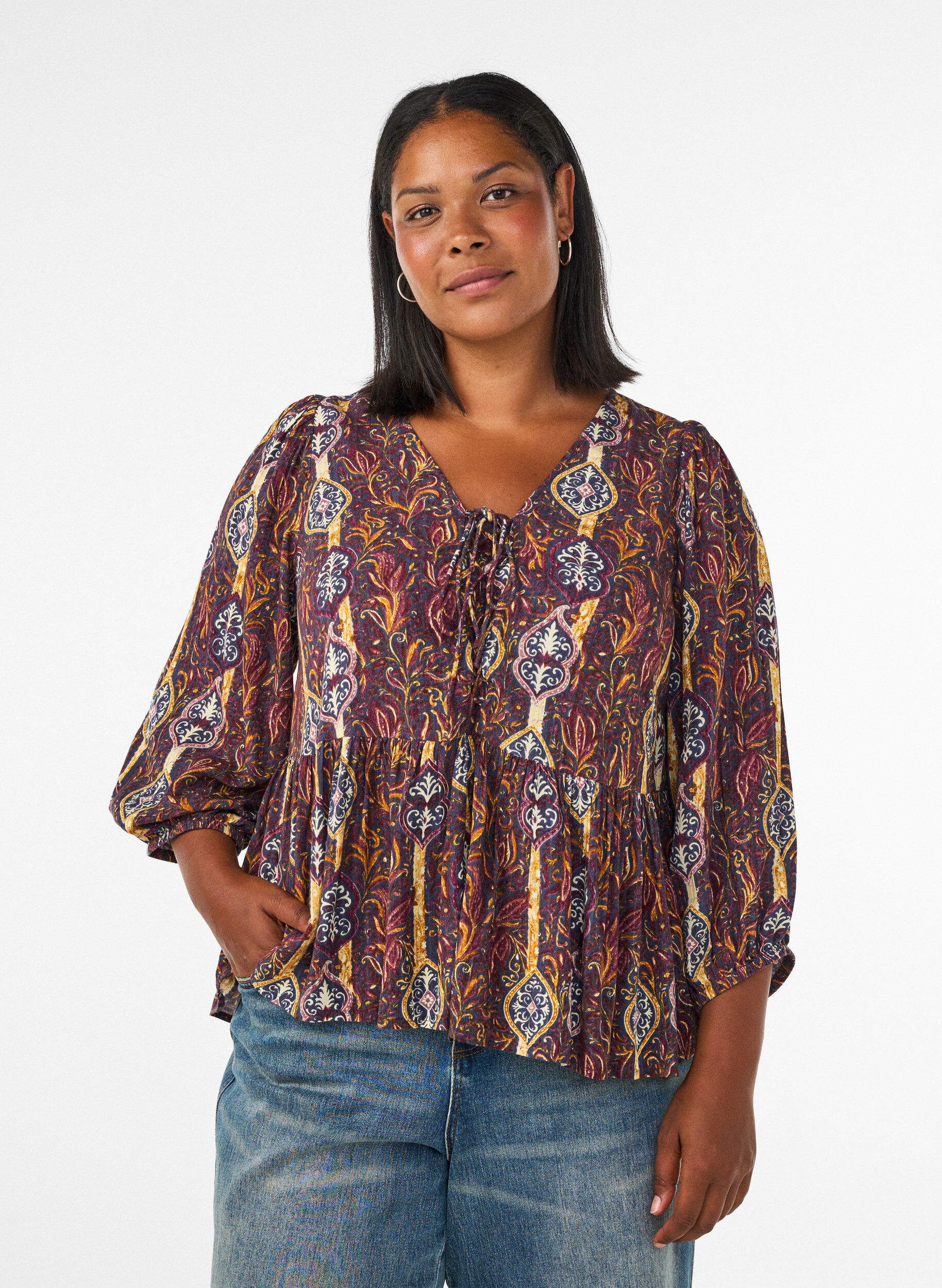 ZizziBluse mit Paisleymuster und Spitzendetails, Lila, Model image number 0