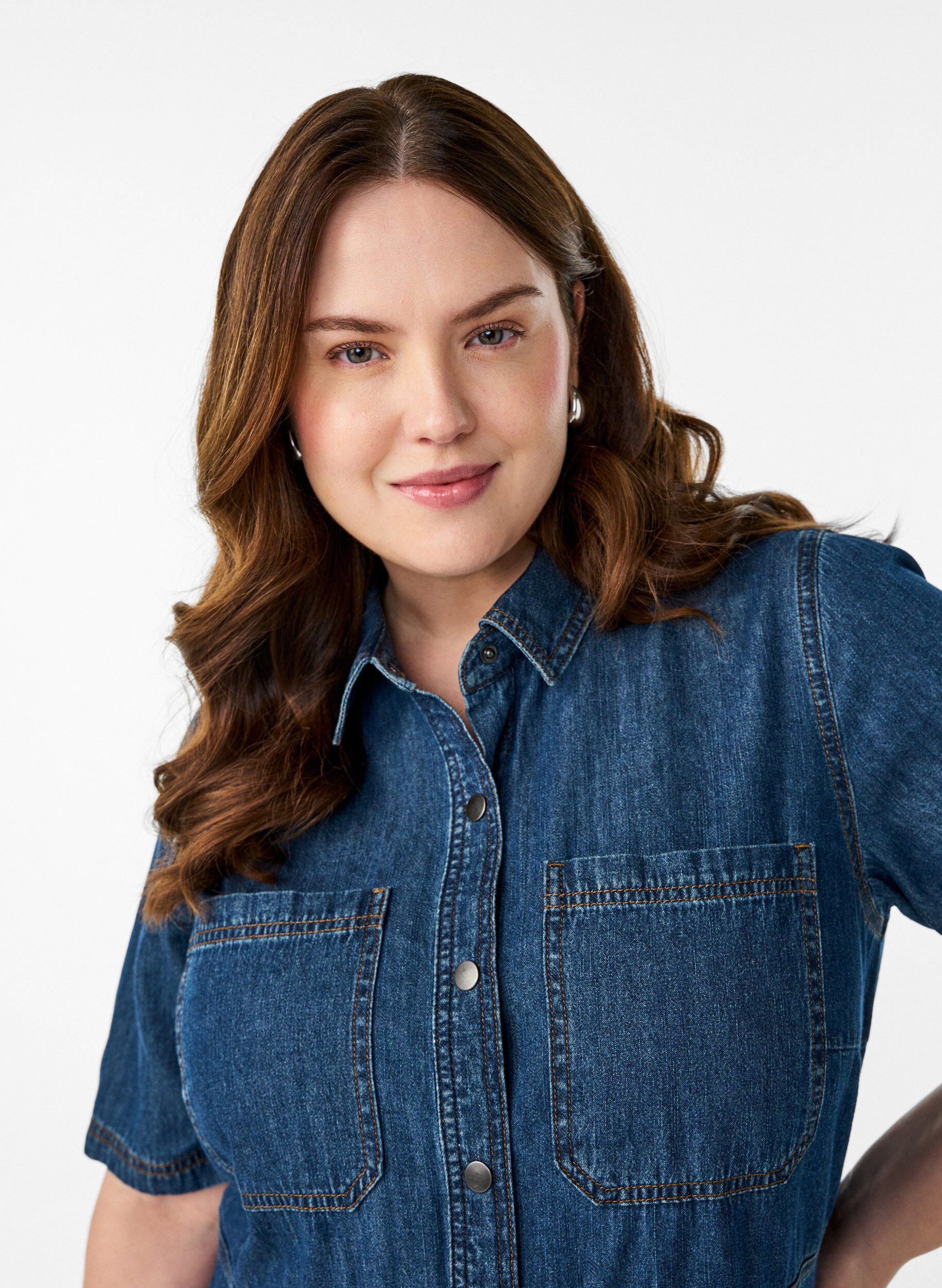 ZizziJeanshemdkleid mit kurzen &Auml;rmeln, Blau, Model image number 2