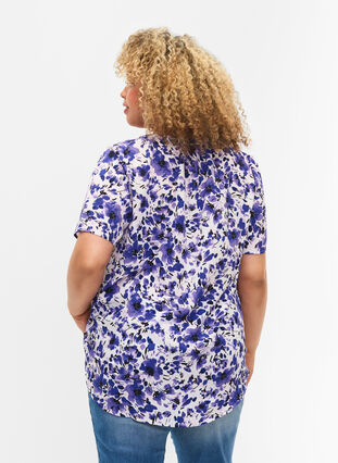 Bluse mit kurzen Ärmeln und V-Ausschnitt , Purple Small Flower, Model image number 1