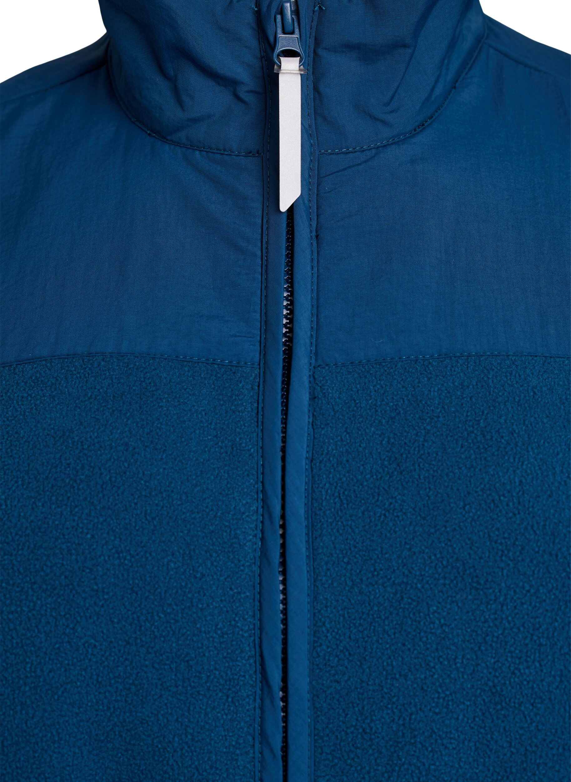 ZizziWeste aus Fleece mit hohem Kragen und Taschen, Blau, Packshot image number 2