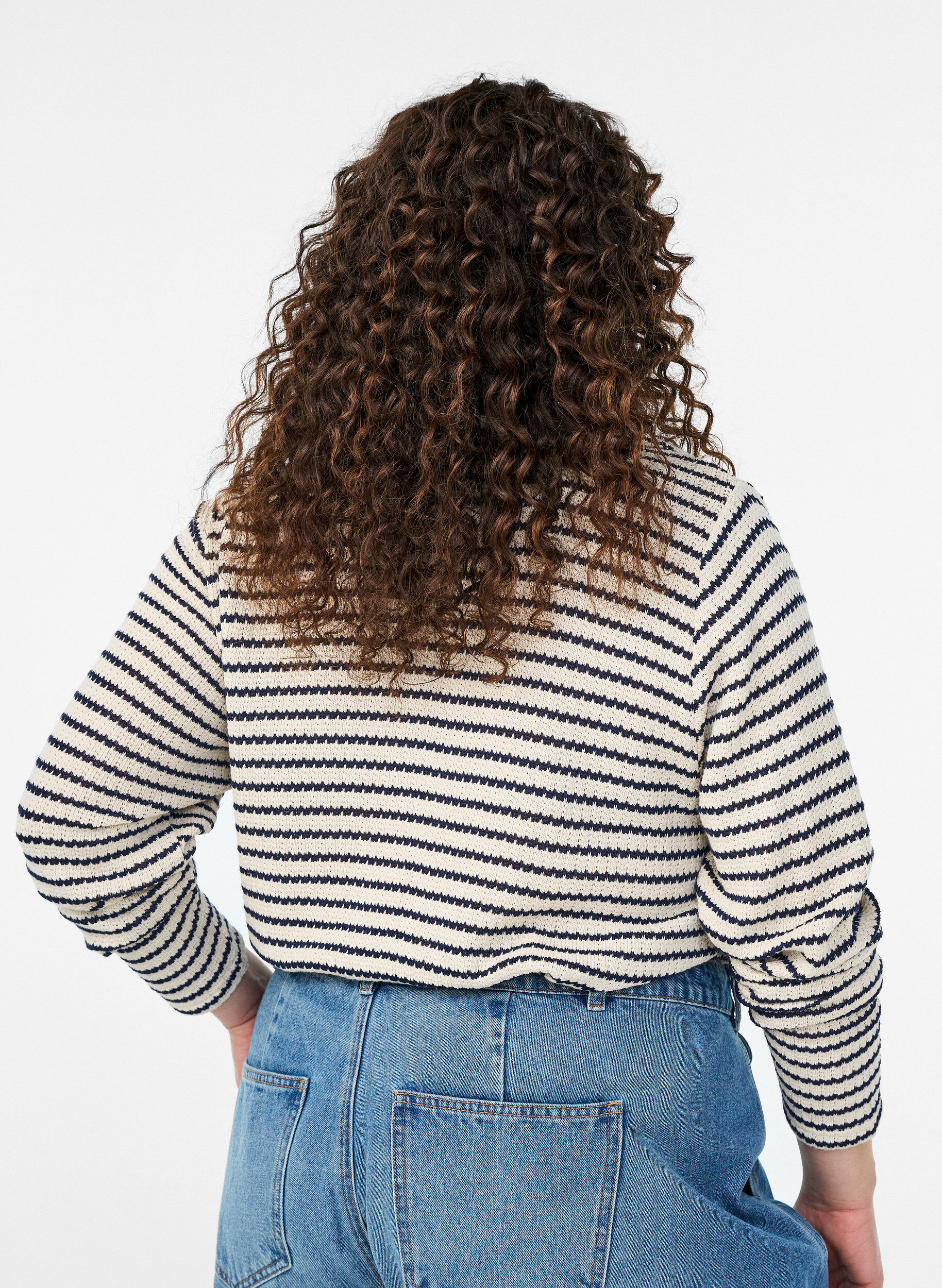 ZizziGestreifte Bluse aus Jersey mit Kragen und V-Ausschnitt, Beige, Model image number 2