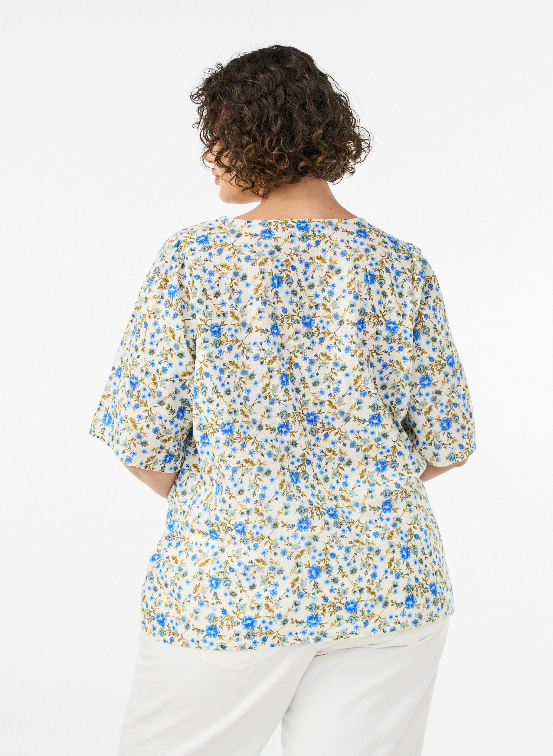 ZizziKurz&auml;rmelige Bluse aus Baumwolle mit V-Ausschnitt, Blau, Model image number 2