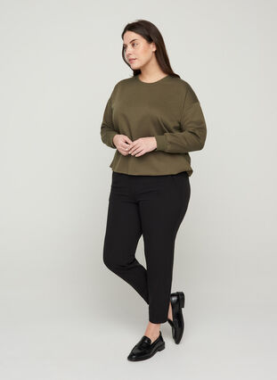 Cropped Sweatshirt mit Rundhals, Ivy Green, Model image number 2
