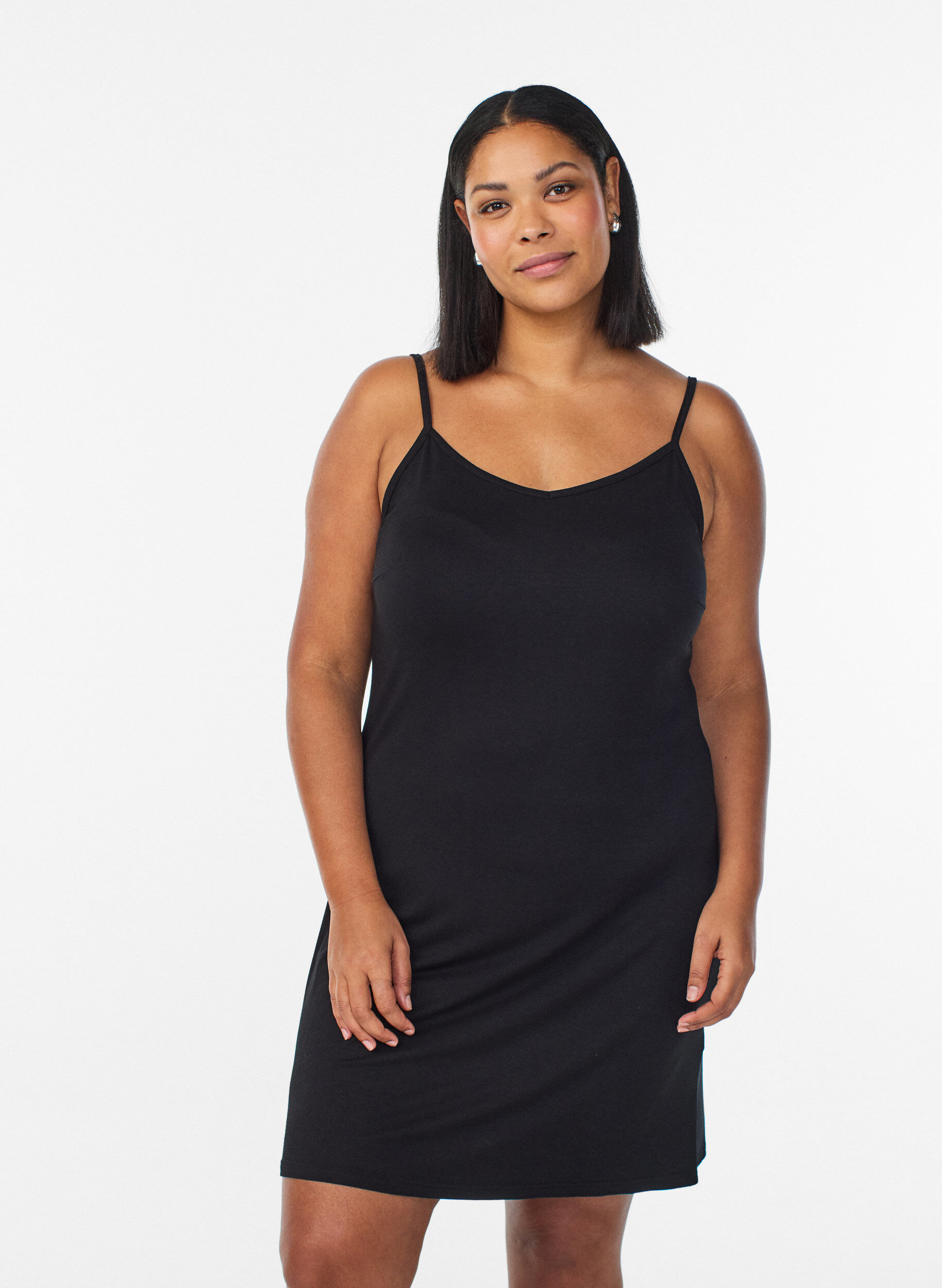Einfarbiges Unterkleid aus Viskose, Schwarz, Model