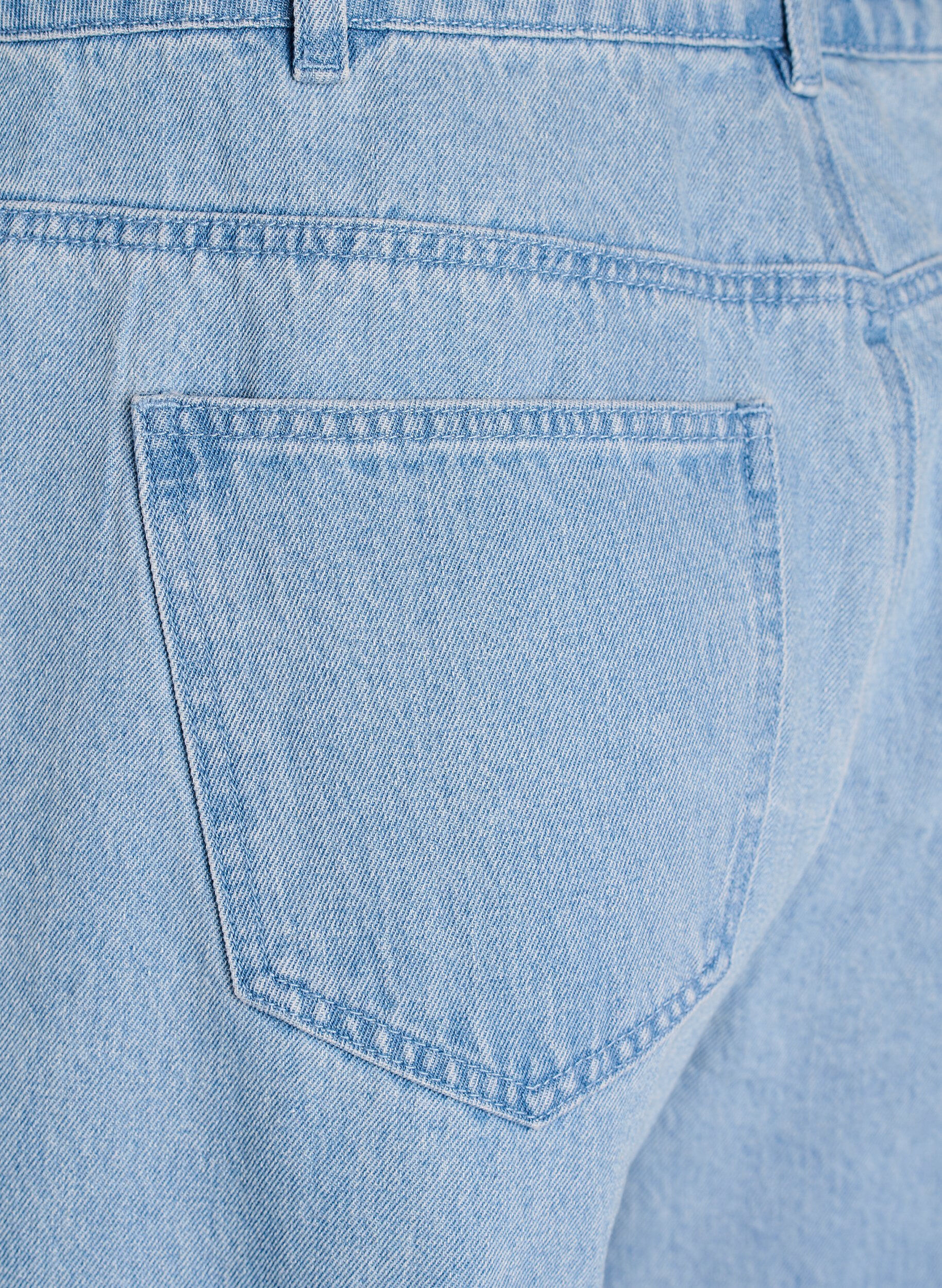 ZizziMyra Jeans mit weiter Passform und Blumendetails, Blau, Packshot image number 4
