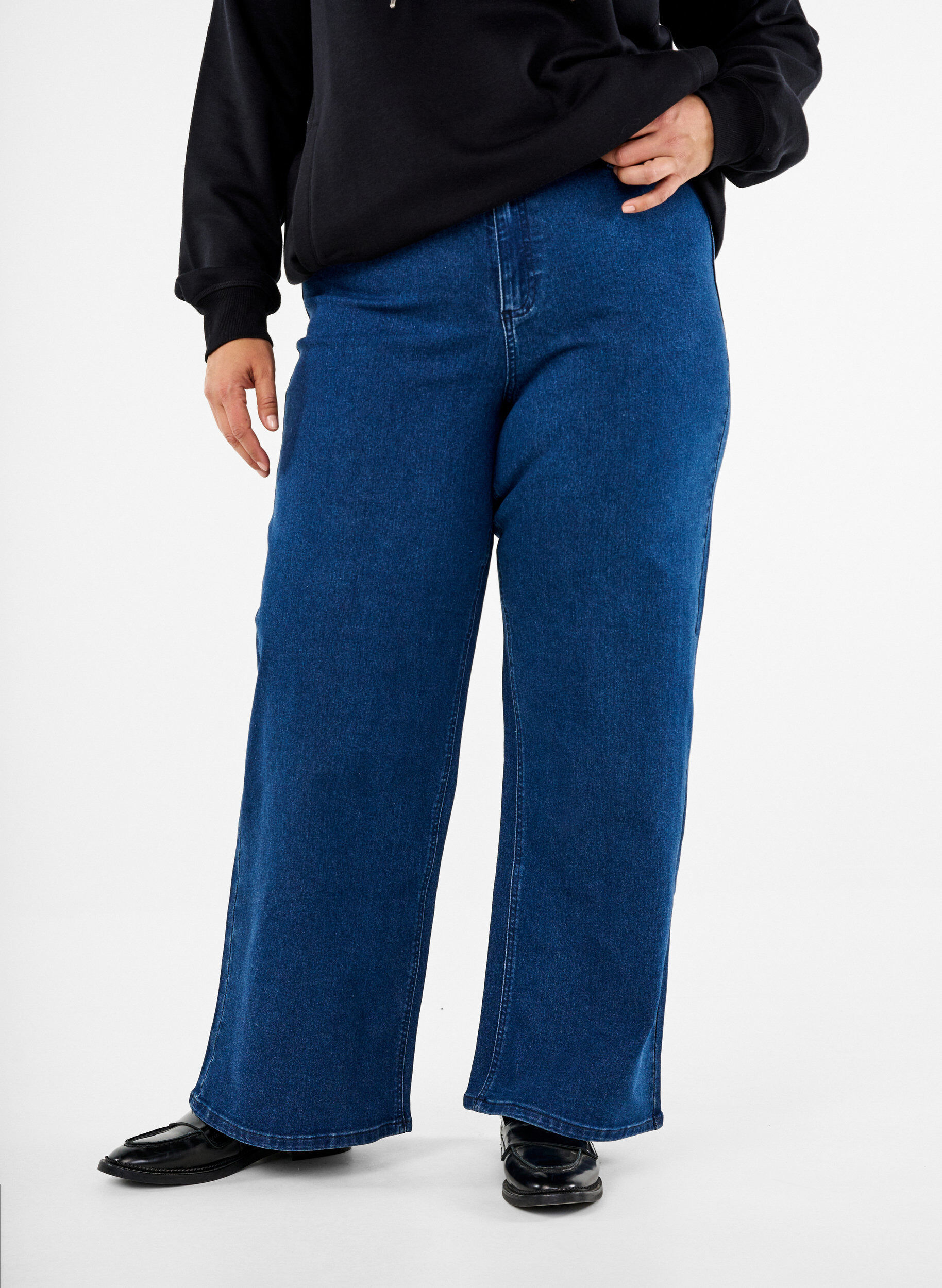 ZizziJeans mit weiter Passform, Blau, Model image number 2