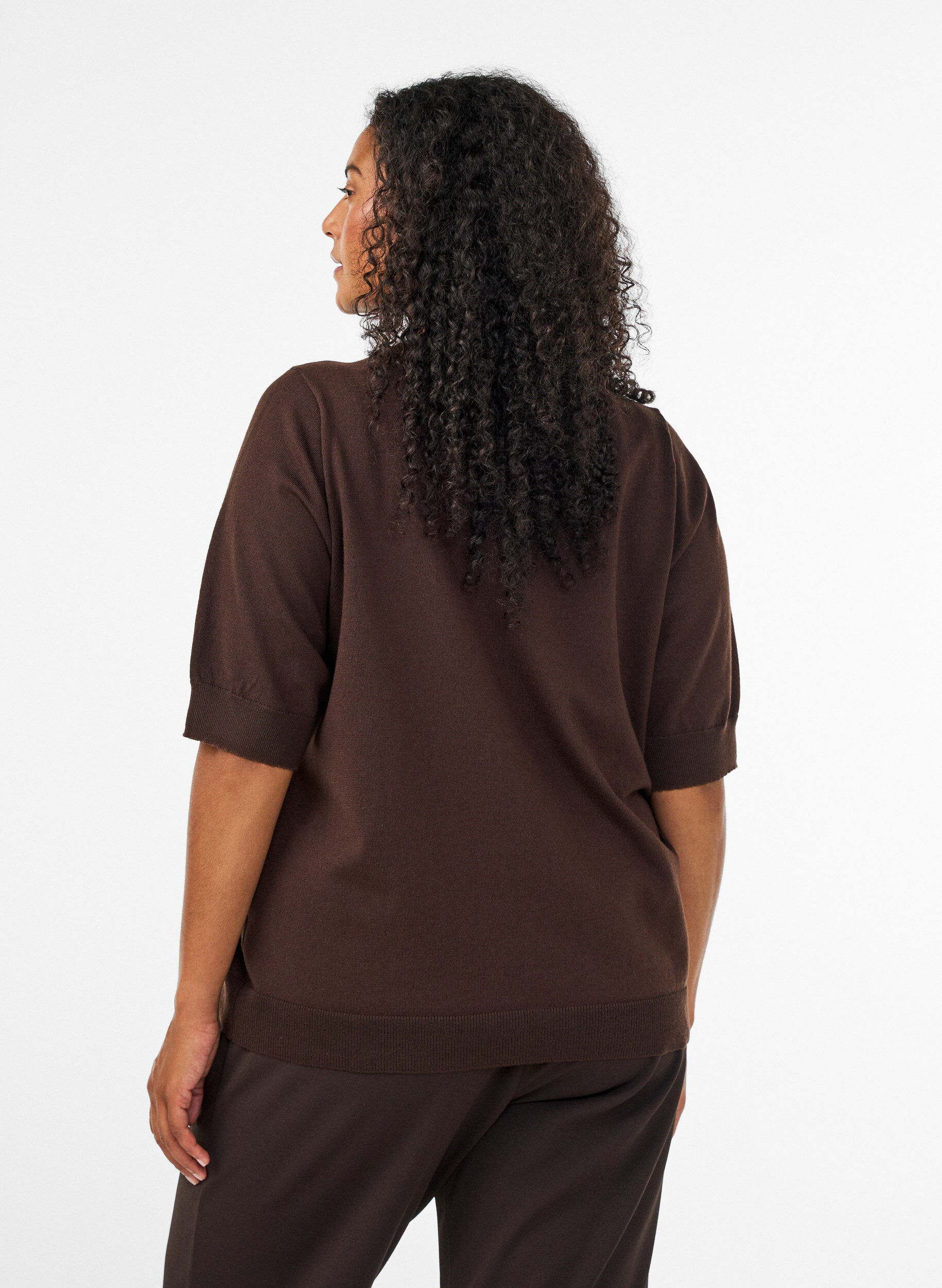 ZizziFein gestrickte Bluse mit kurzen &Auml;rmeln, Braun, Model image number 1