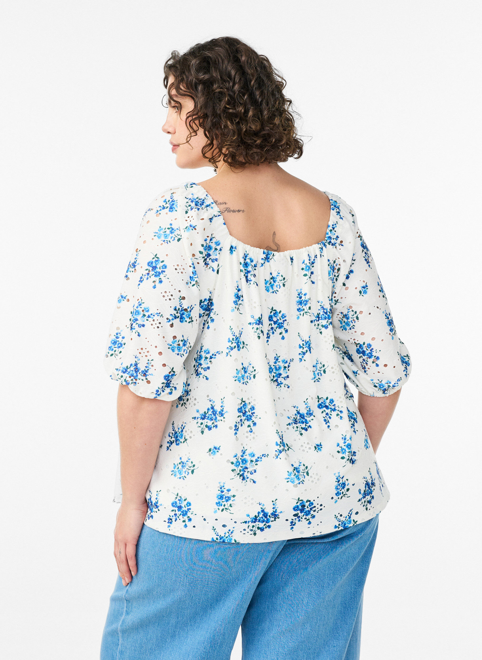 ZizziGebl&uuml;mte Bluse mit Karree-Ausschnitt und Lochstickerei, Wei&szlig;, Model image number 2