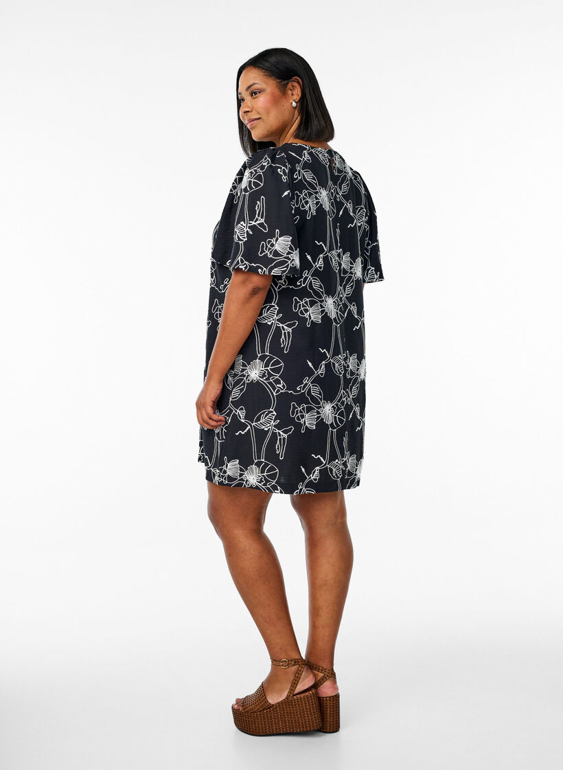 Kurzes A-Linienkleid mit Stickmuster, Schwarz, Model image number 2
