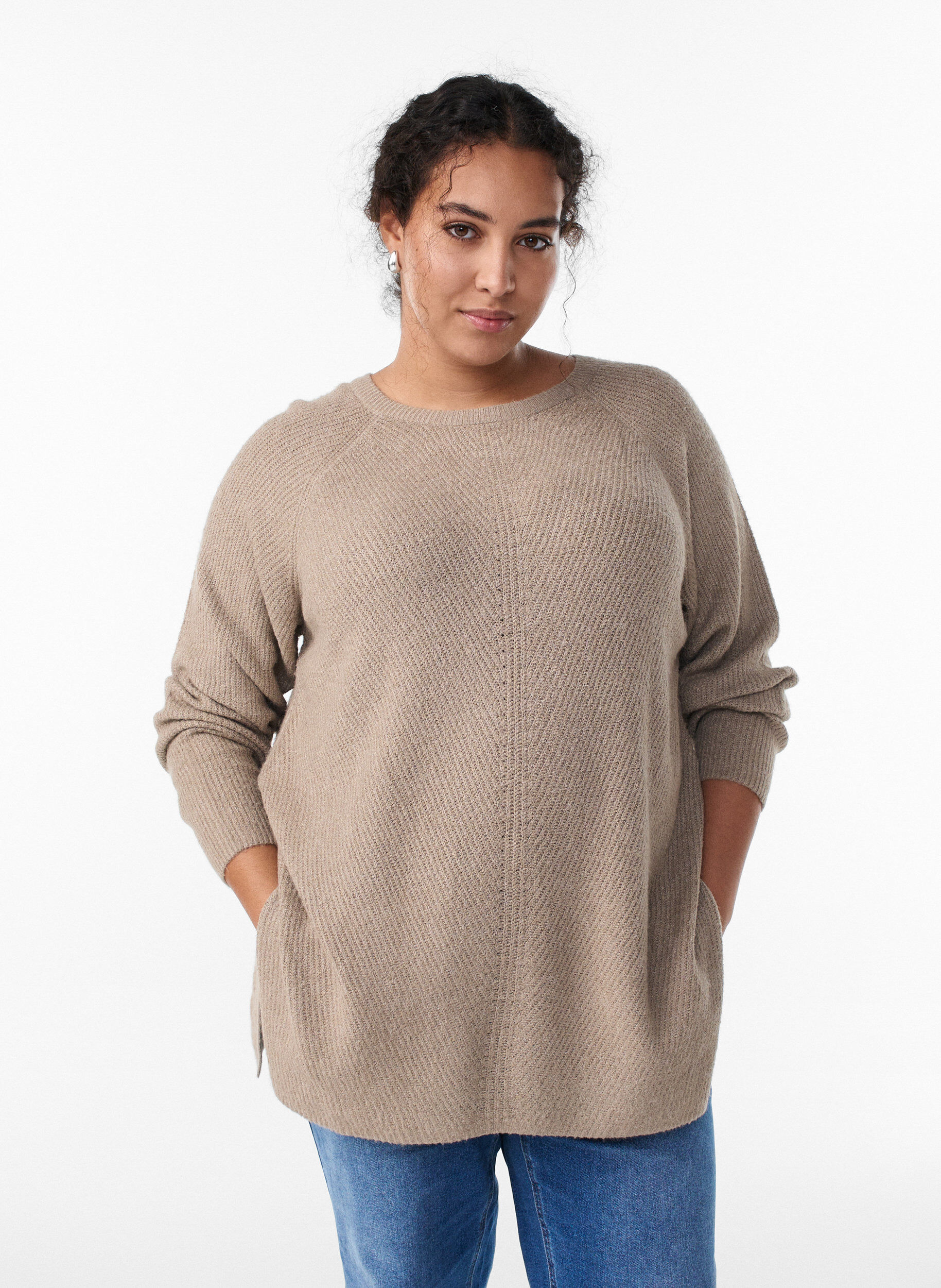 ZizziStrickpullover mit diagonalem Muster und Raglan&auml;rmeln, Beige, Model image number 0