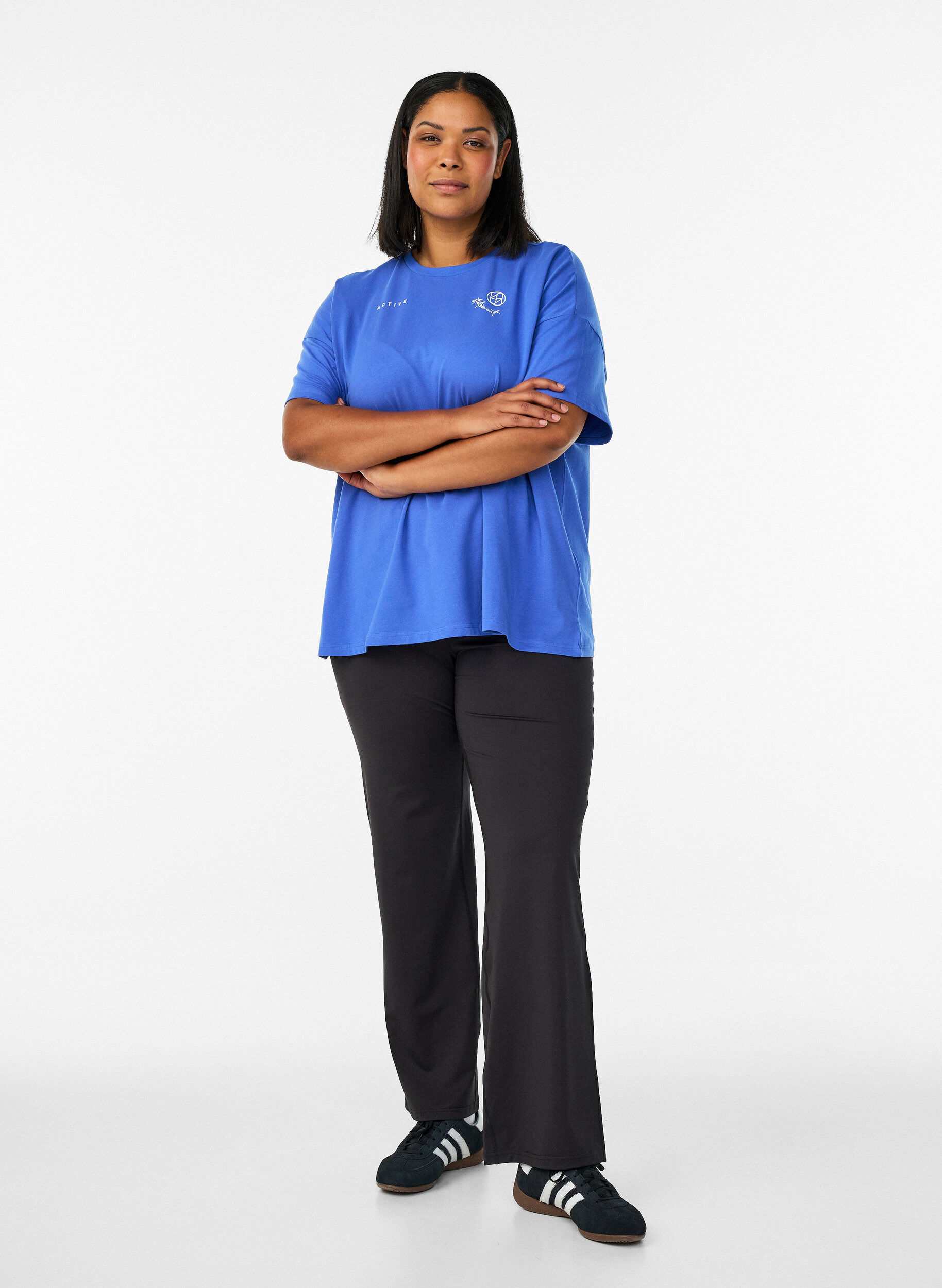 ZizziAusgestellte Trainingshose mit hoher Taille, Schwarz, Model image number 1