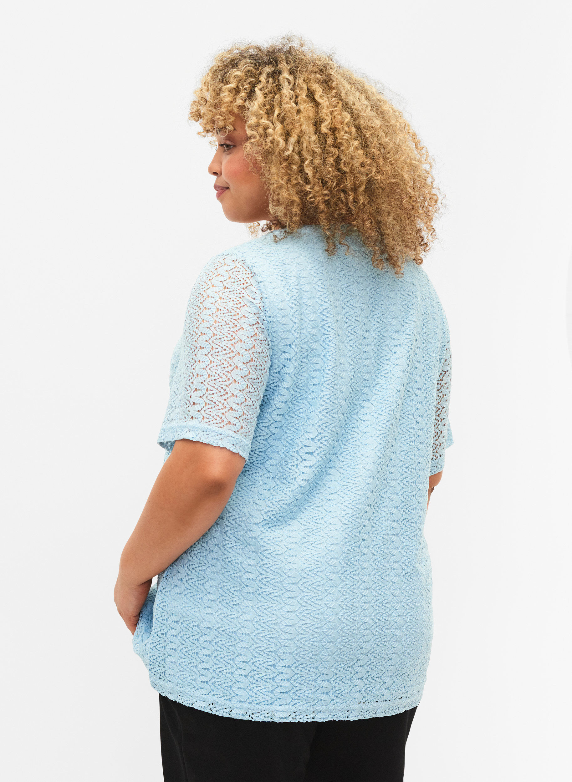 ZizziKurz&auml;rmelige Bluse aus Spitze mit V-Ausschnitt, Angel Falls, Model image number 1