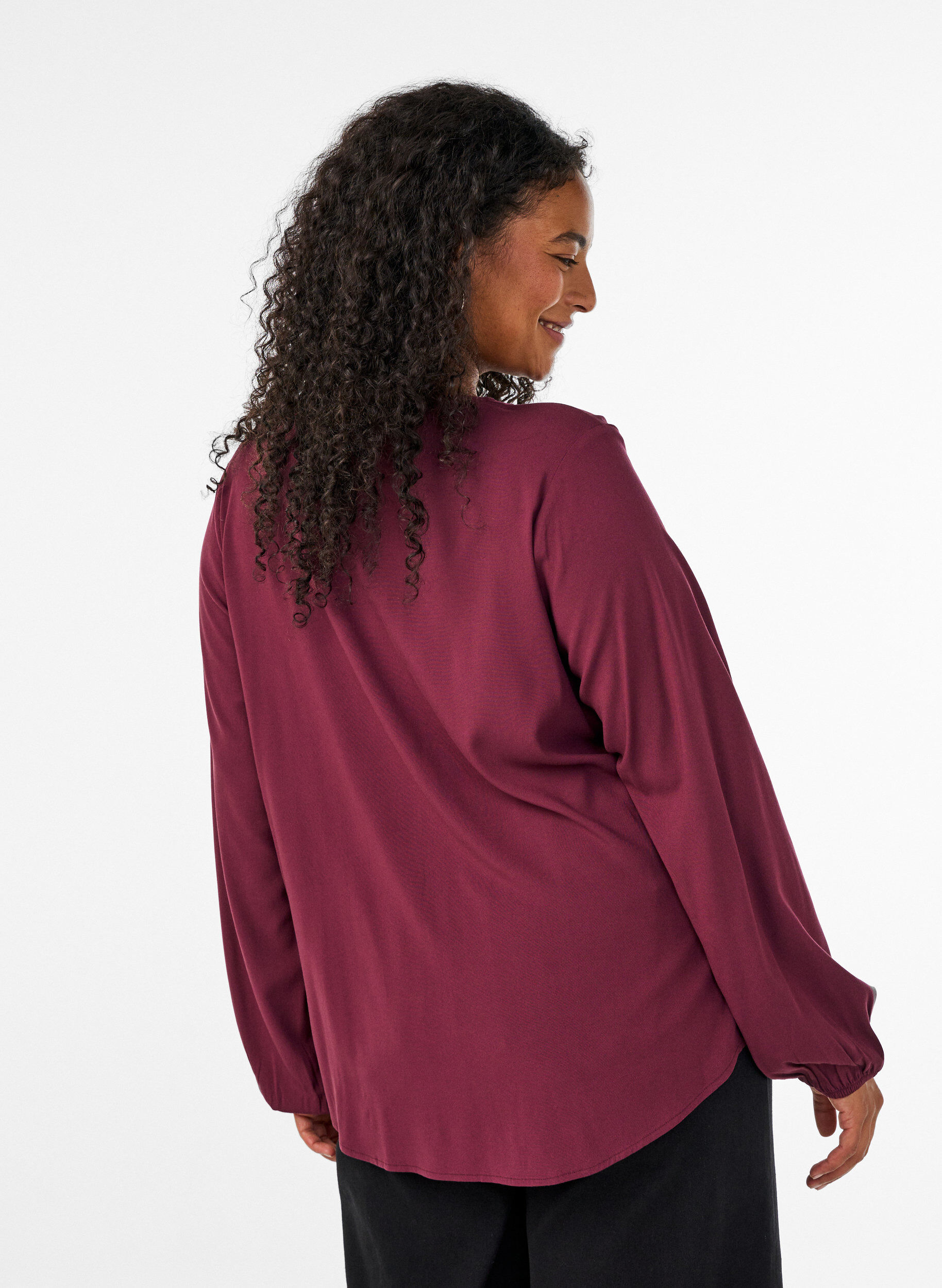 ZizziBluse aus Viskose mit V-Ausschnitt und abgerundetem Saum, Rot, Model image number 2
