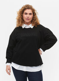 Sweatshirt mit besticktem Text, Black Copenhagen , Model