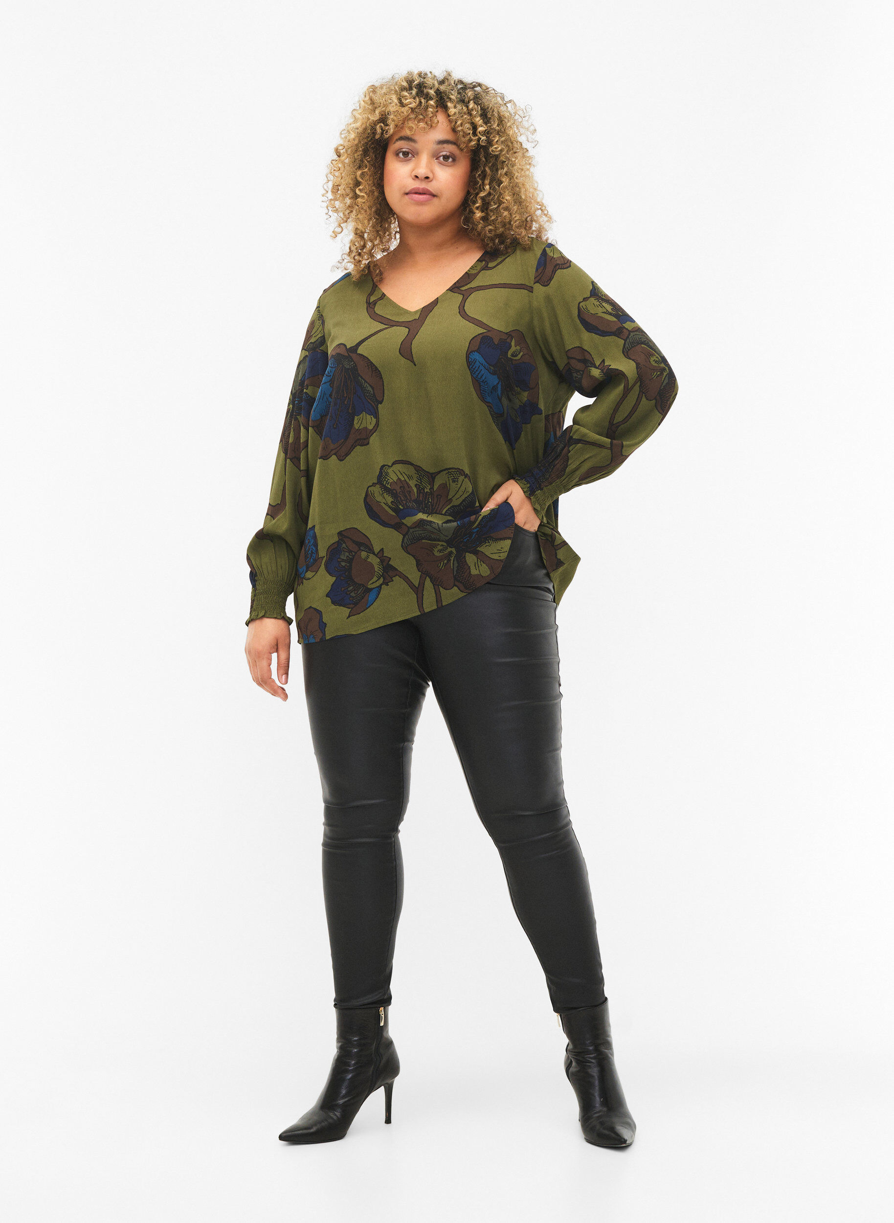 ZizziLang&auml;rmlige Viskosebluse mit Blumendruck	, Green Big Flower, Model image number 2