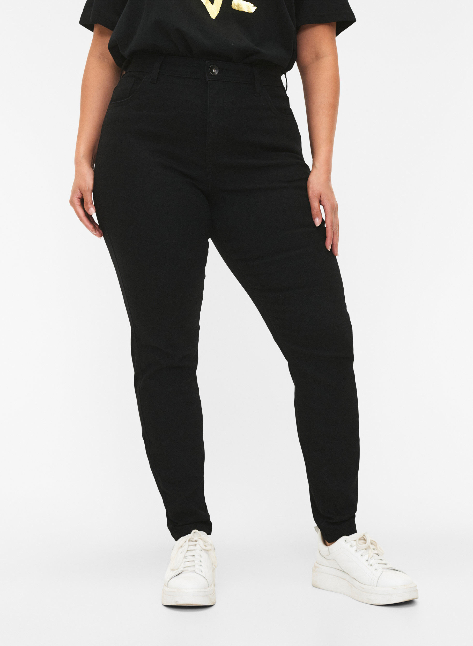 ZizziJeans mit Super Slim Fit, Schwarz, Model image number 2