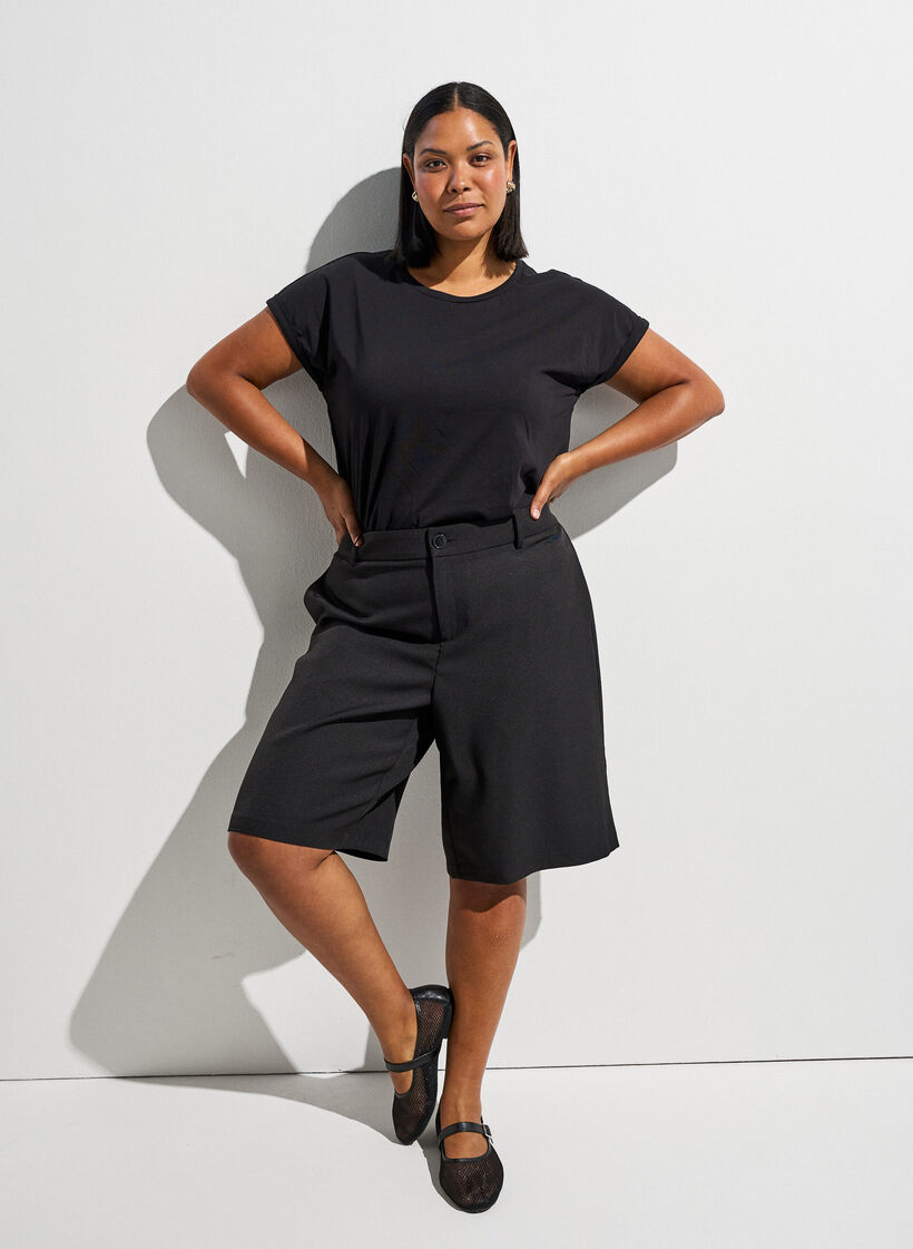 Kurz&auml;rmeliges T-Shirt aus einer Baumwollmischung, Schwarz, Image image number 0